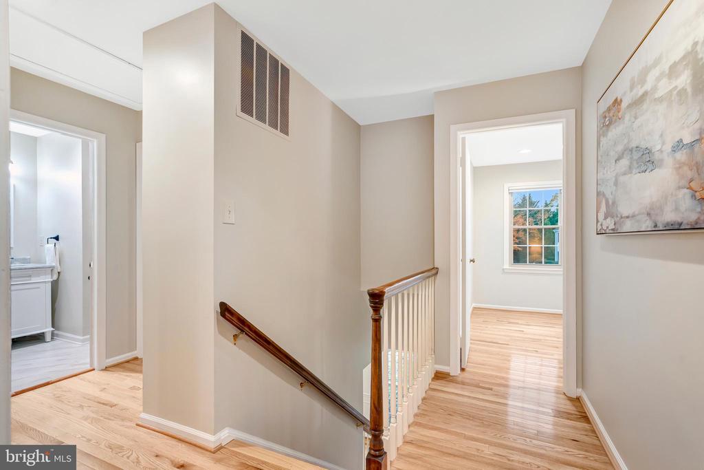 1332 CARPERS FARM WAY