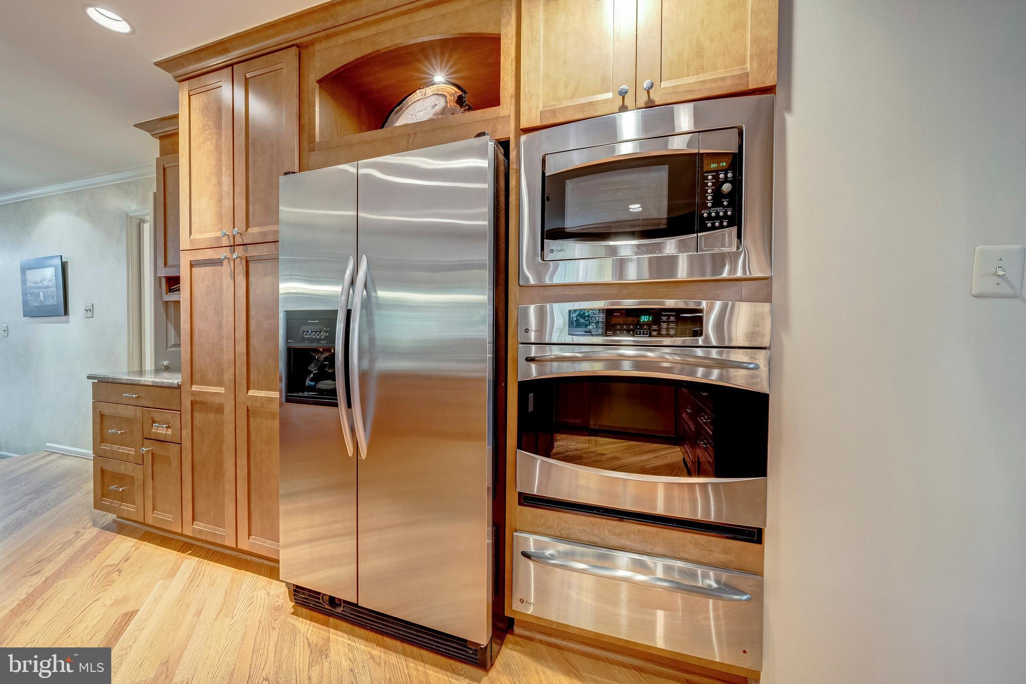 9132 ERMANTRUDE COURT