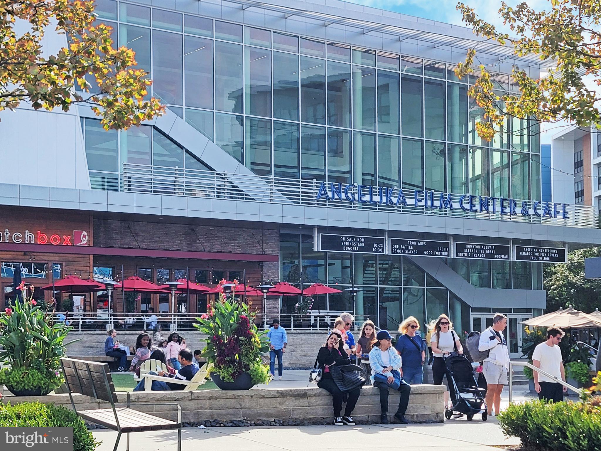 9132 ERMANTRUDE COURT