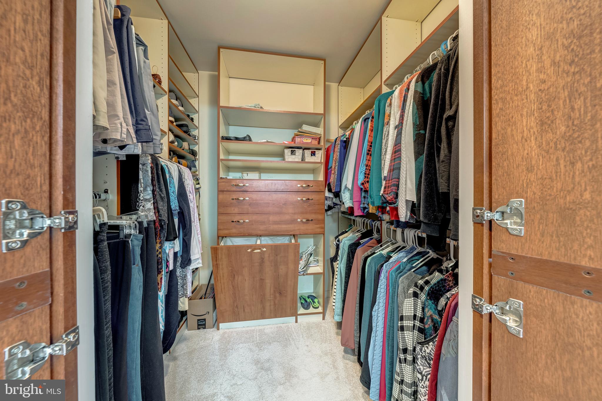 9132 ERMANTRUDE COURT