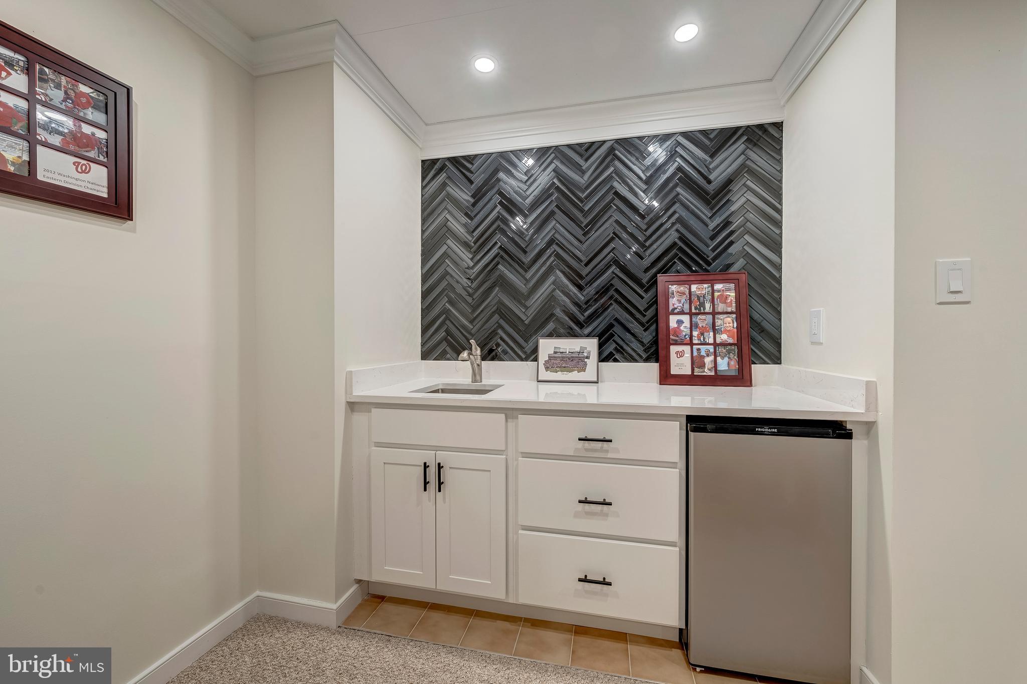 9132 ERMANTRUDE COURT