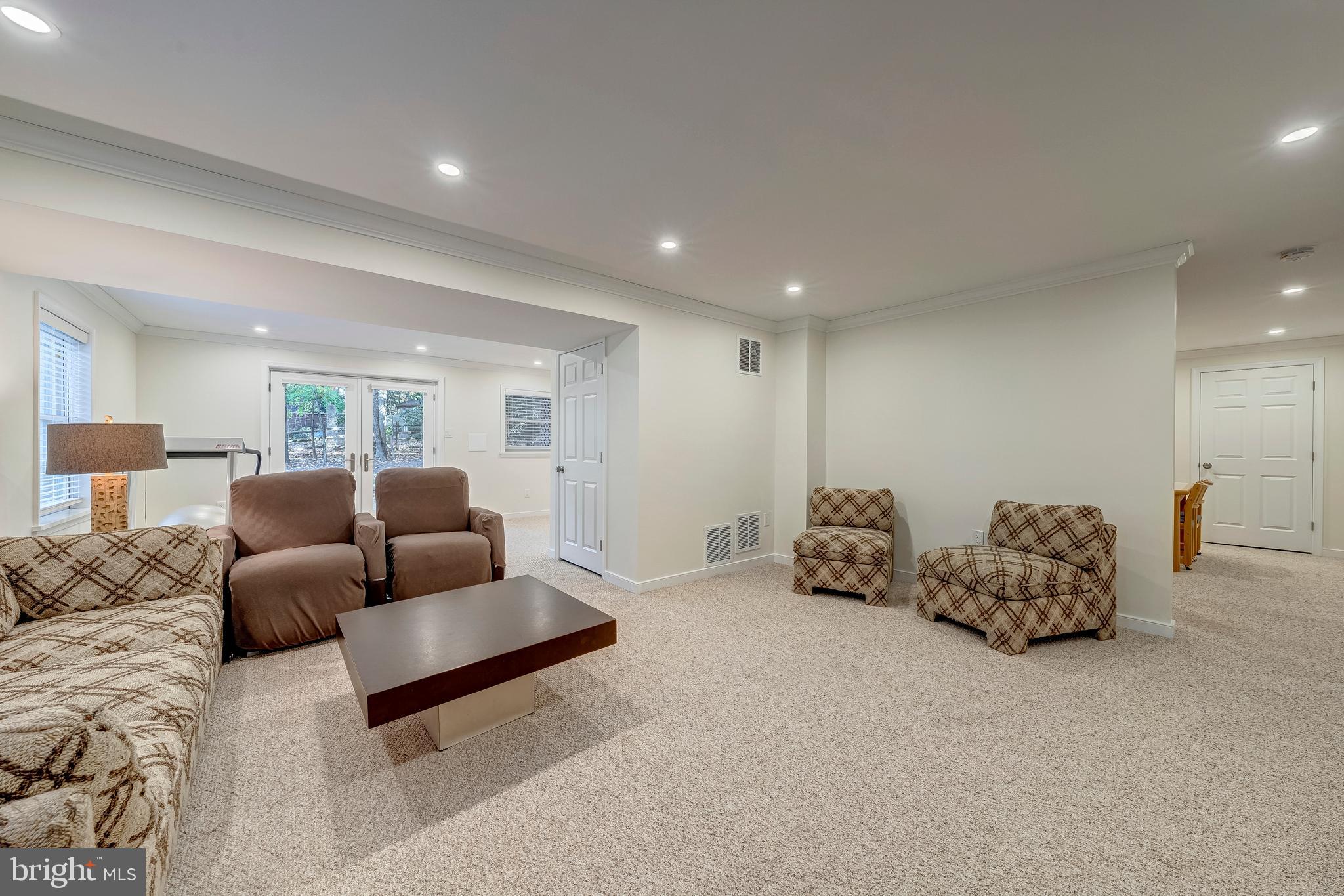 9132 ERMANTRUDE COURT