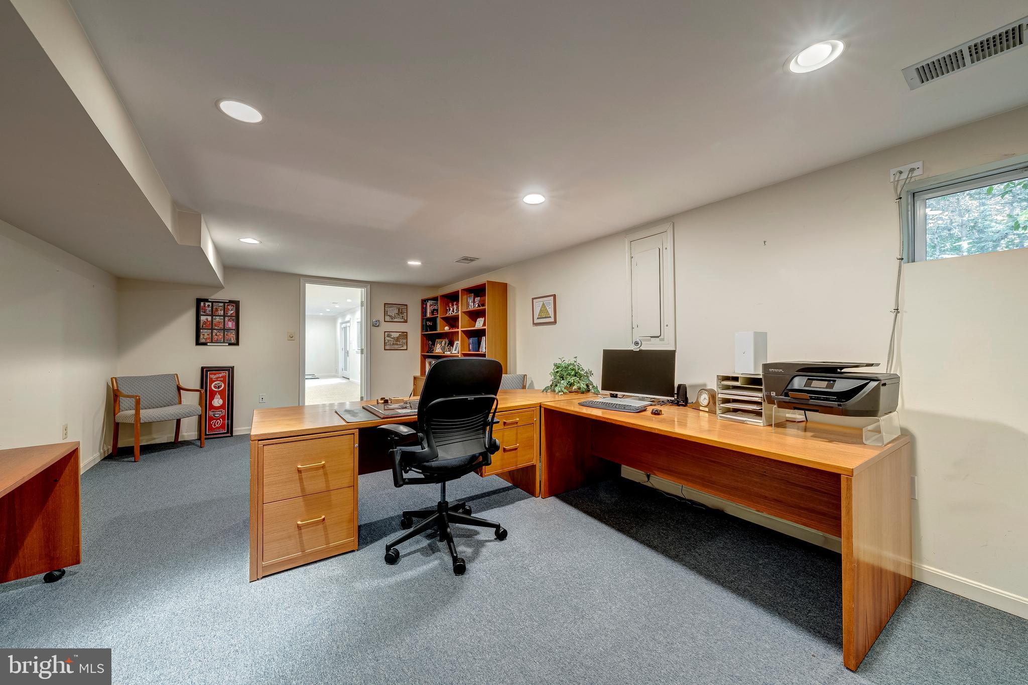 9132 ERMANTRUDE COURT