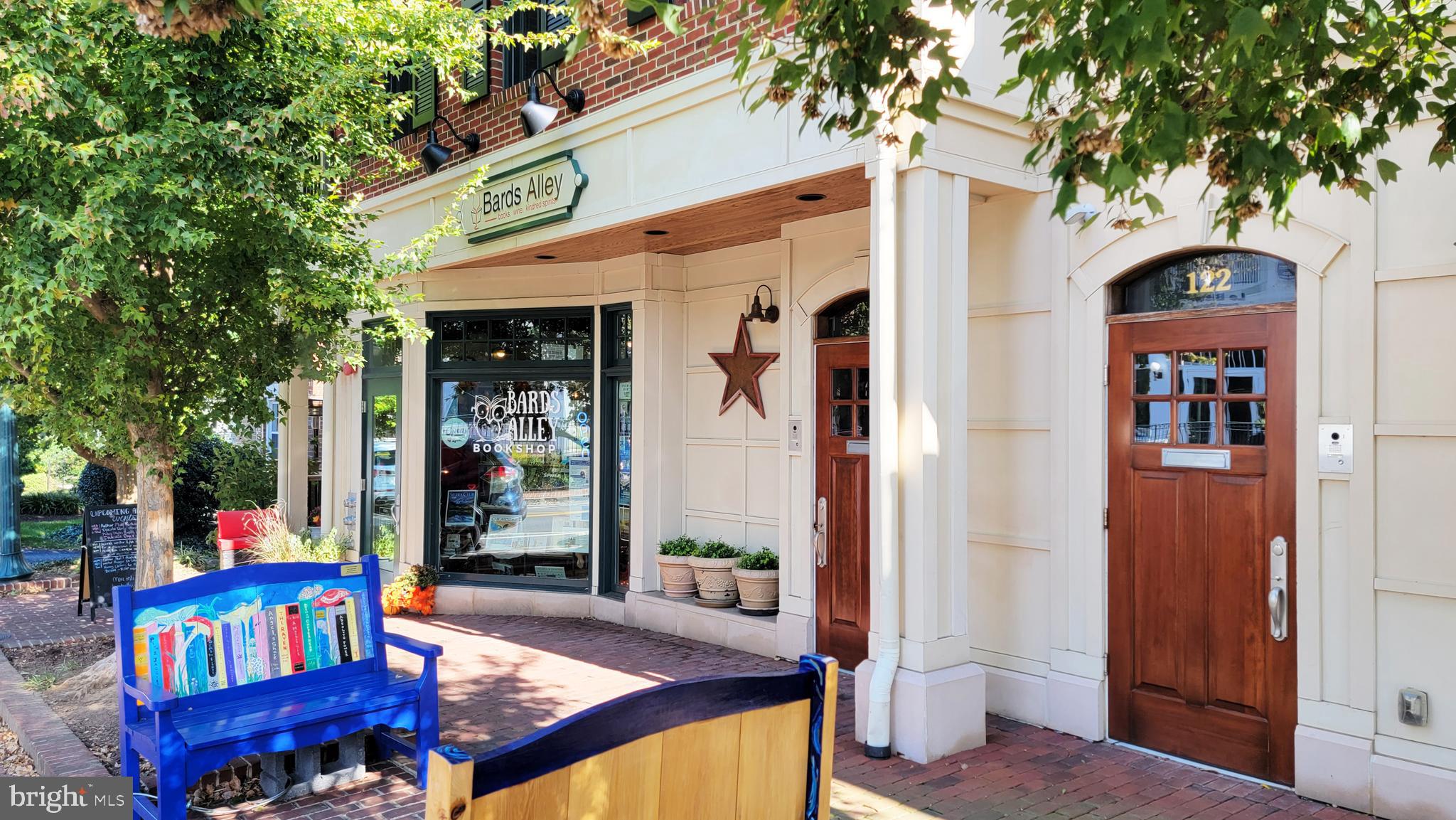 9132 ERMANTRUDE COURT