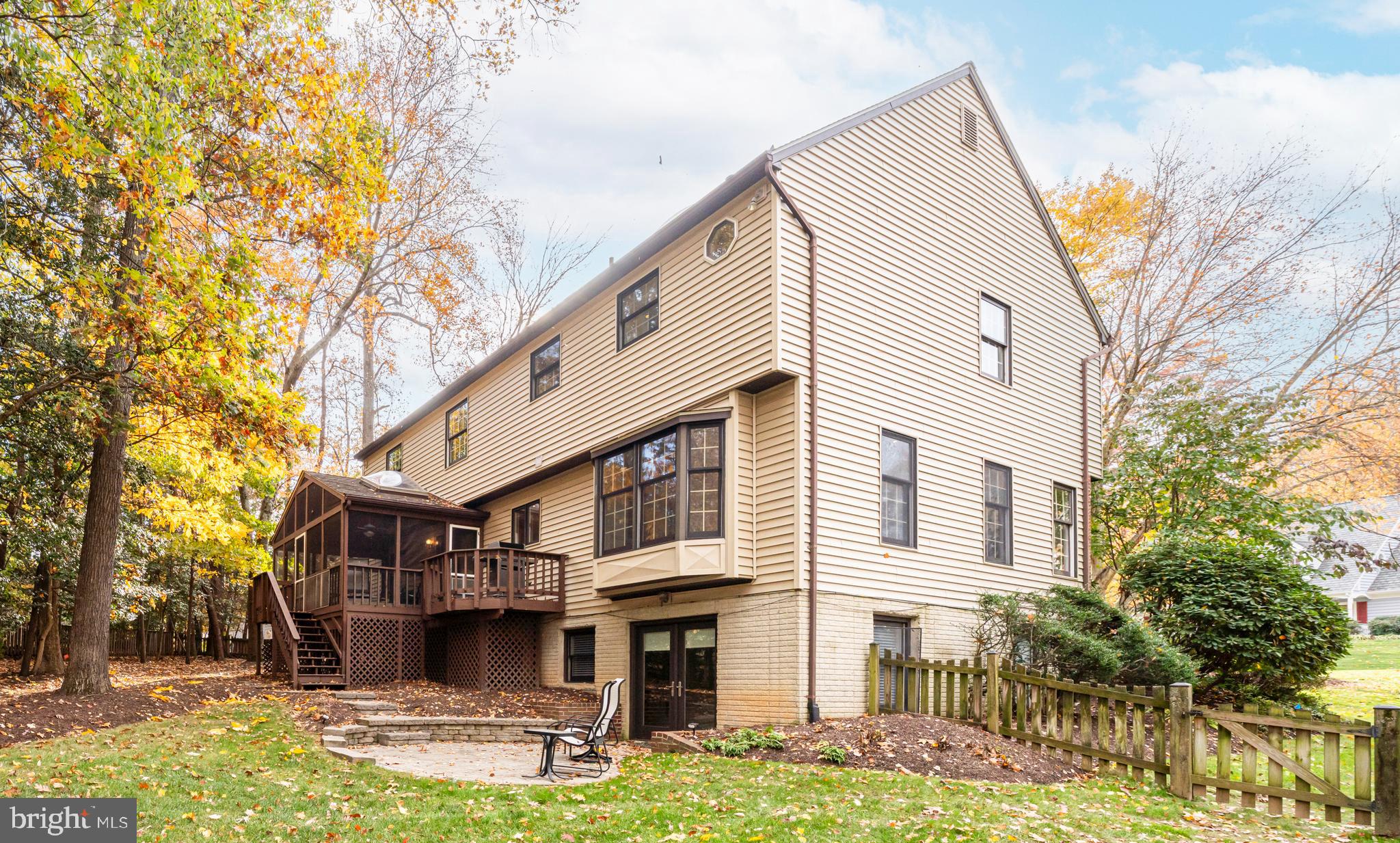 9132 ERMANTRUDE COURT