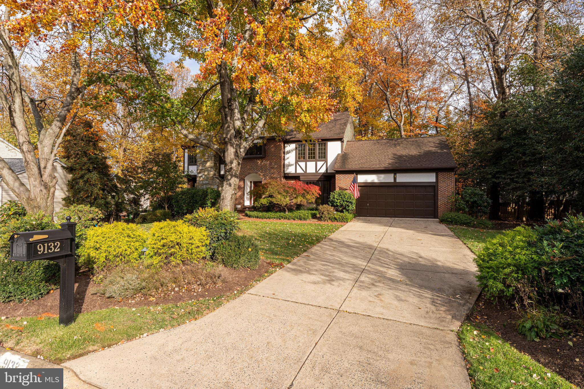 9132 ERMANTRUDE COURT