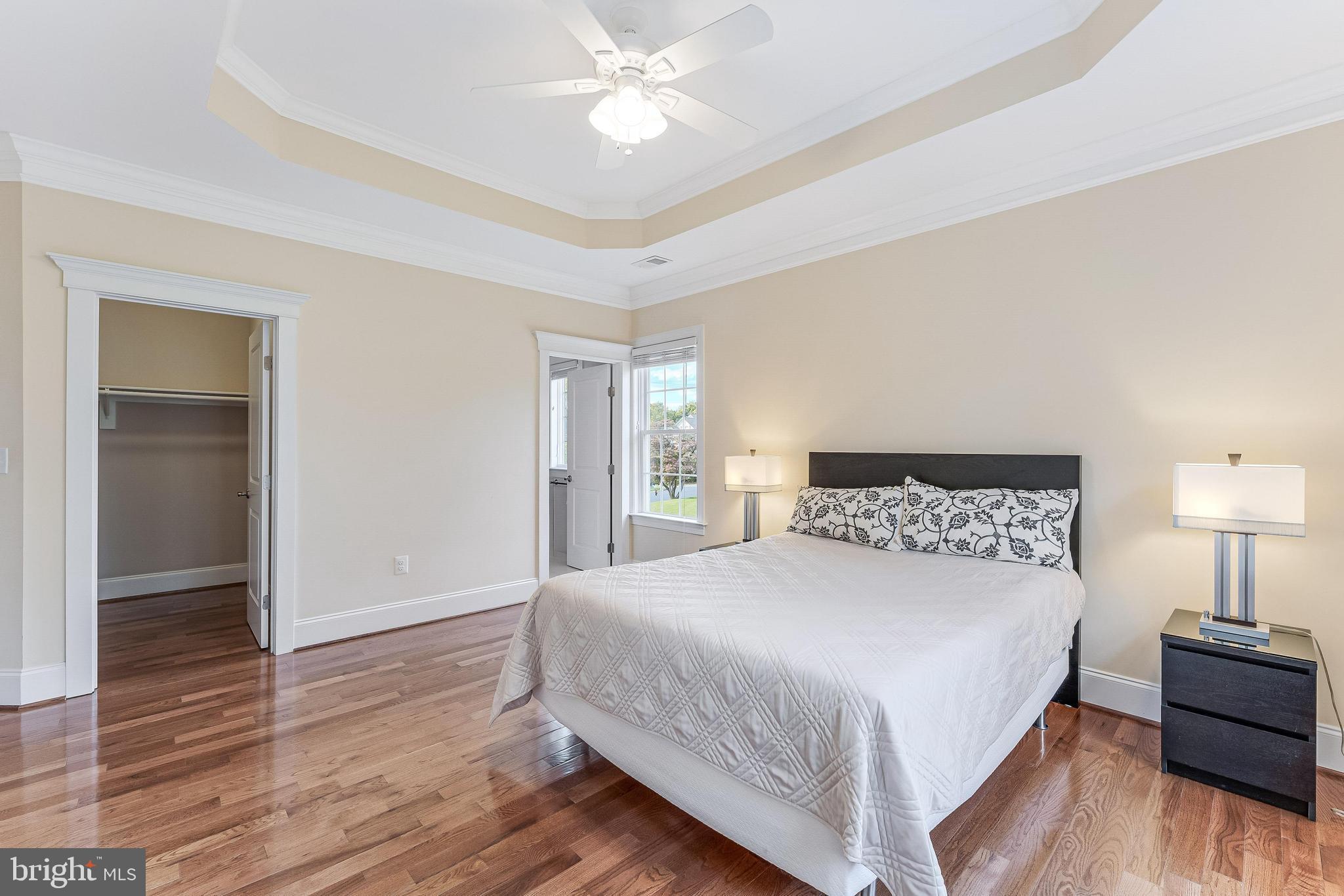 829 GOLDEN ARROW STREET