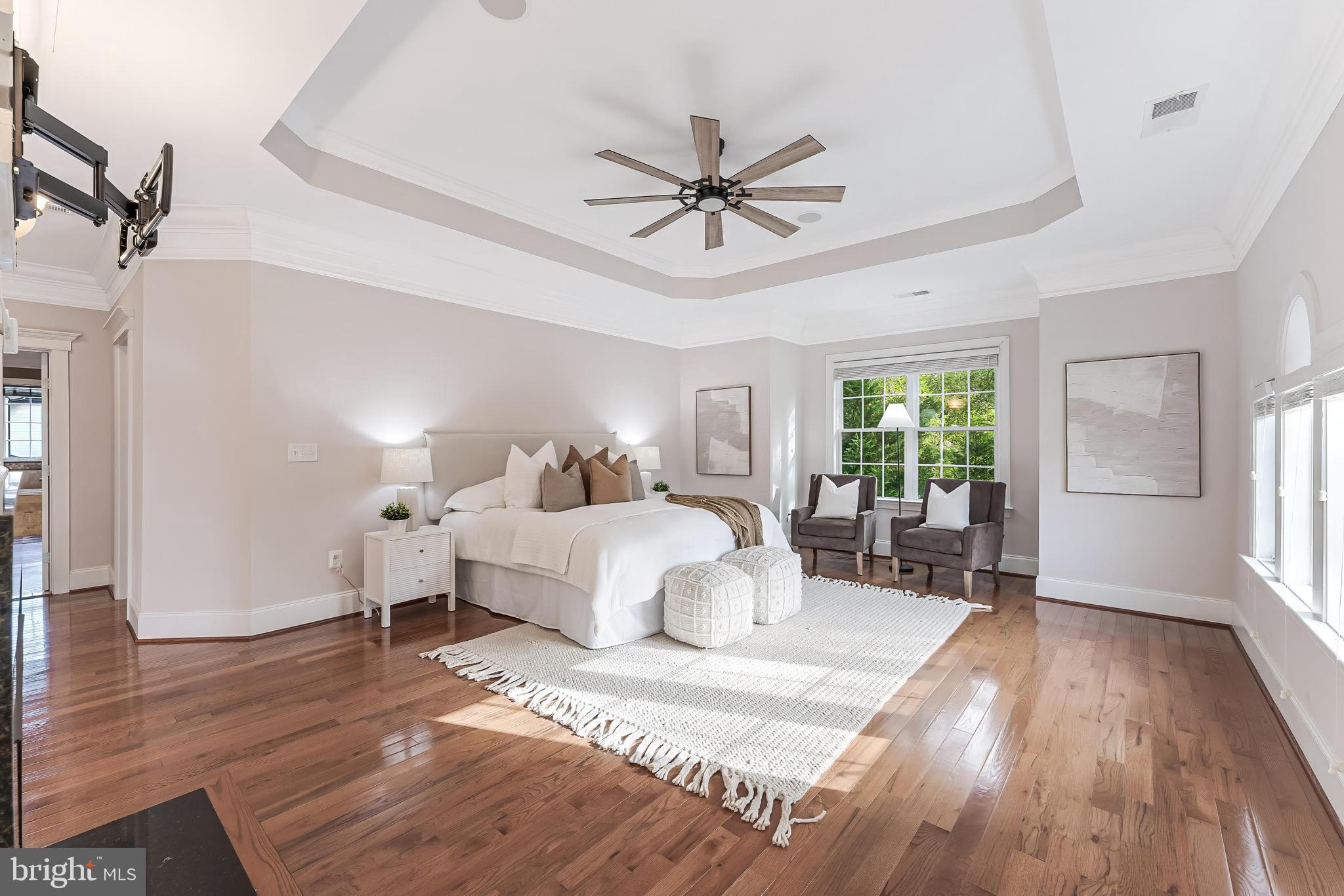 829 GOLDEN ARROW STREET