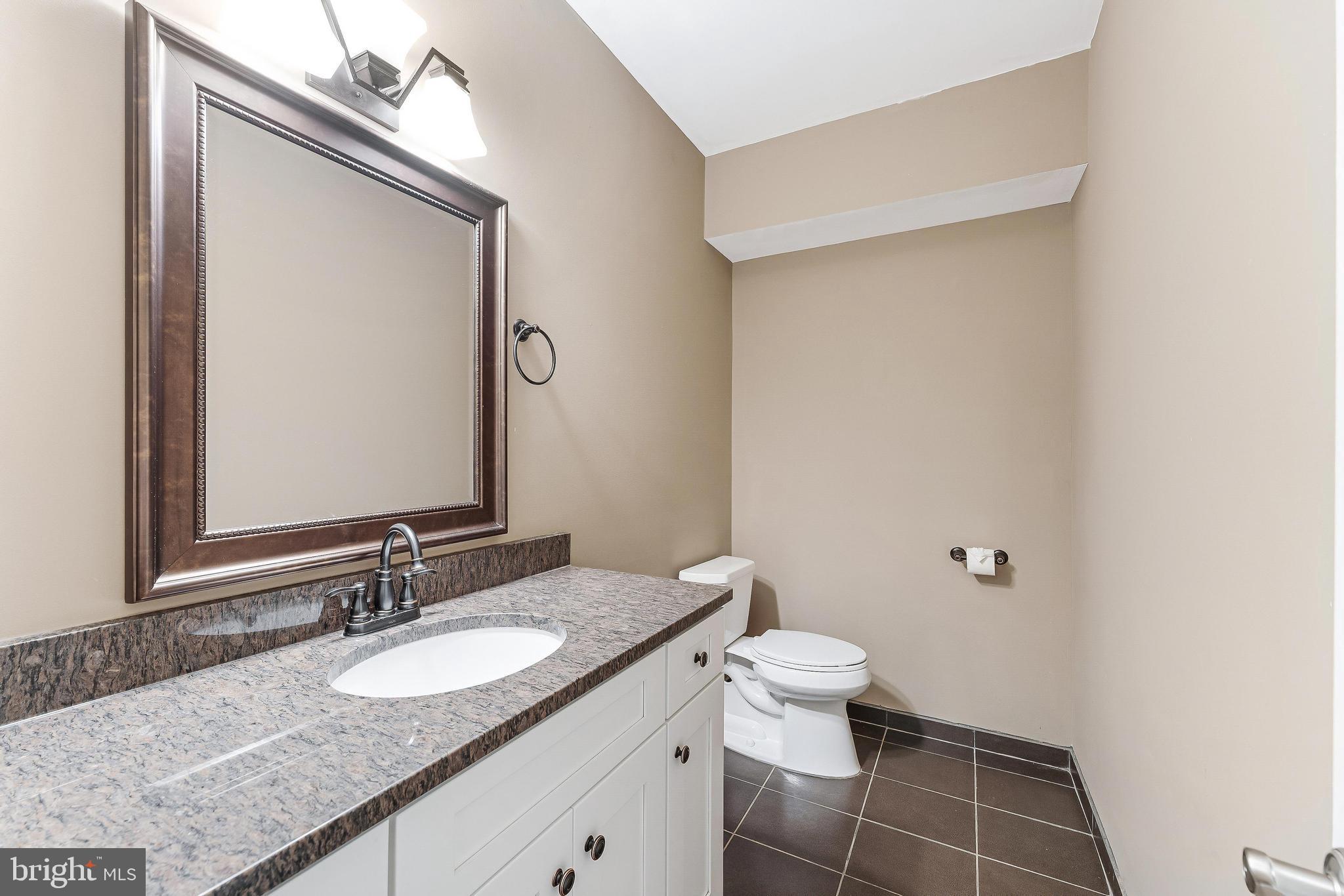 829 GOLDEN ARROW STREET