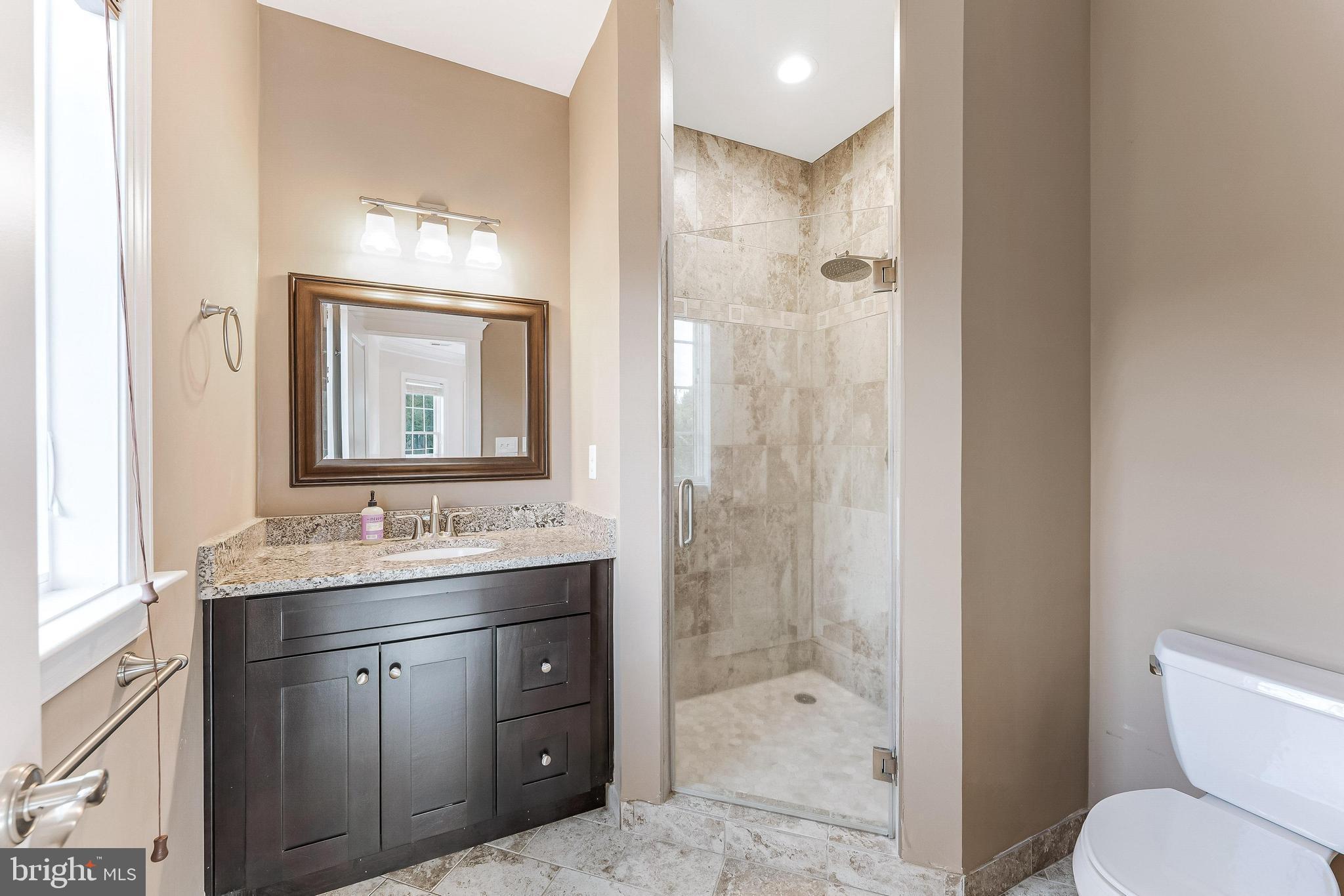 829 GOLDEN ARROW STREET