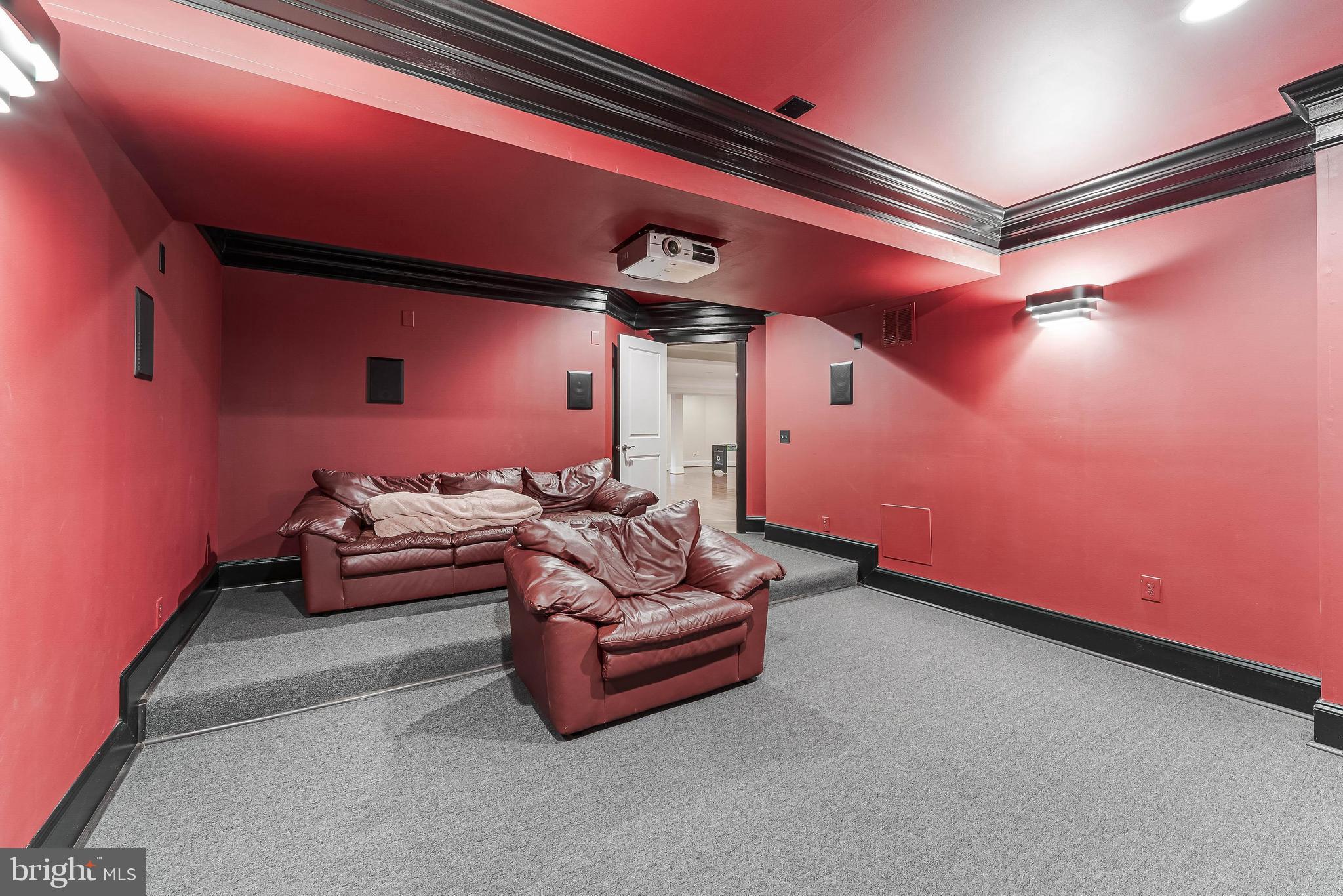 829 GOLDEN ARROW STREET