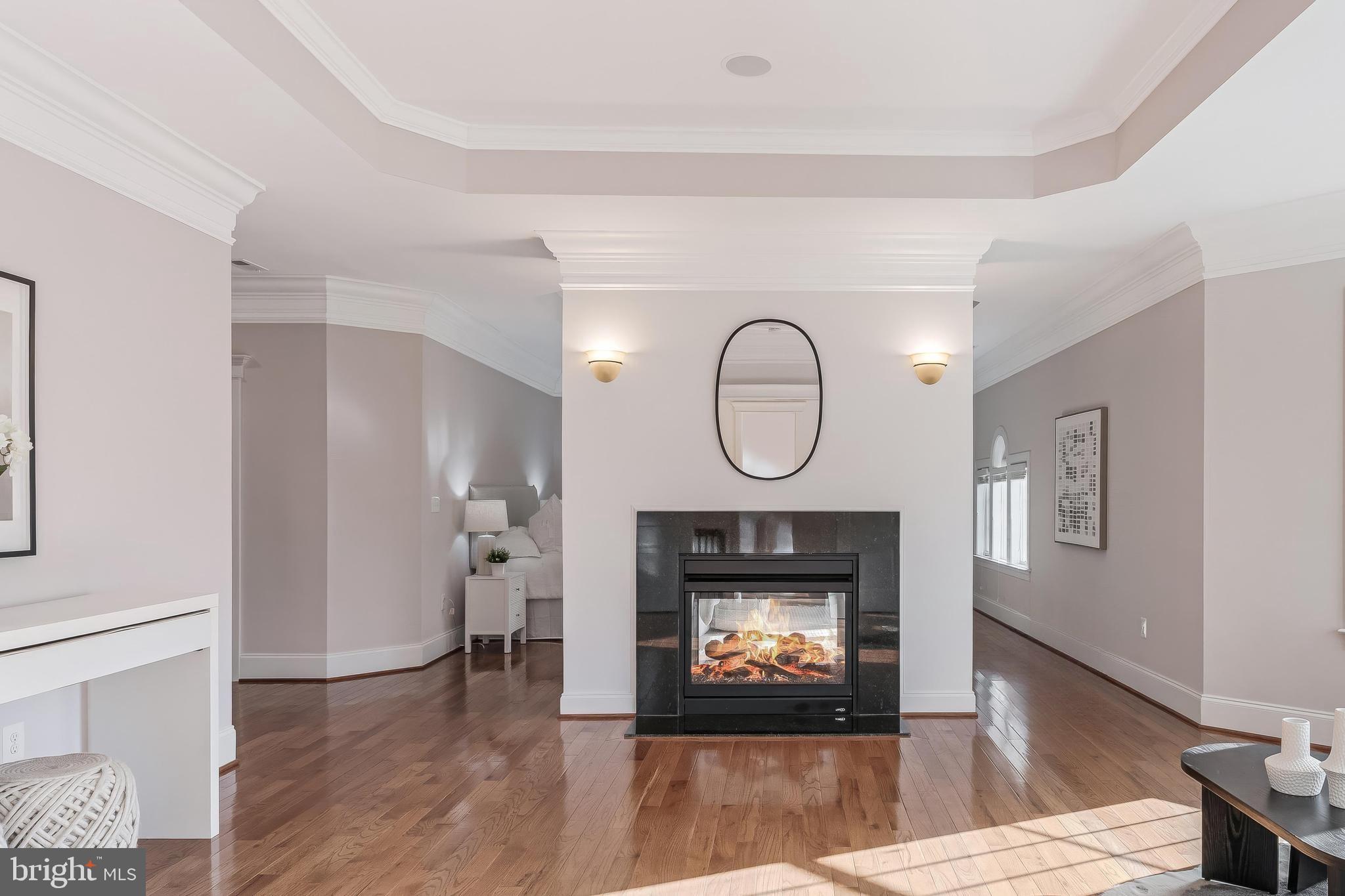 829 GOLDEN ARROW STREET