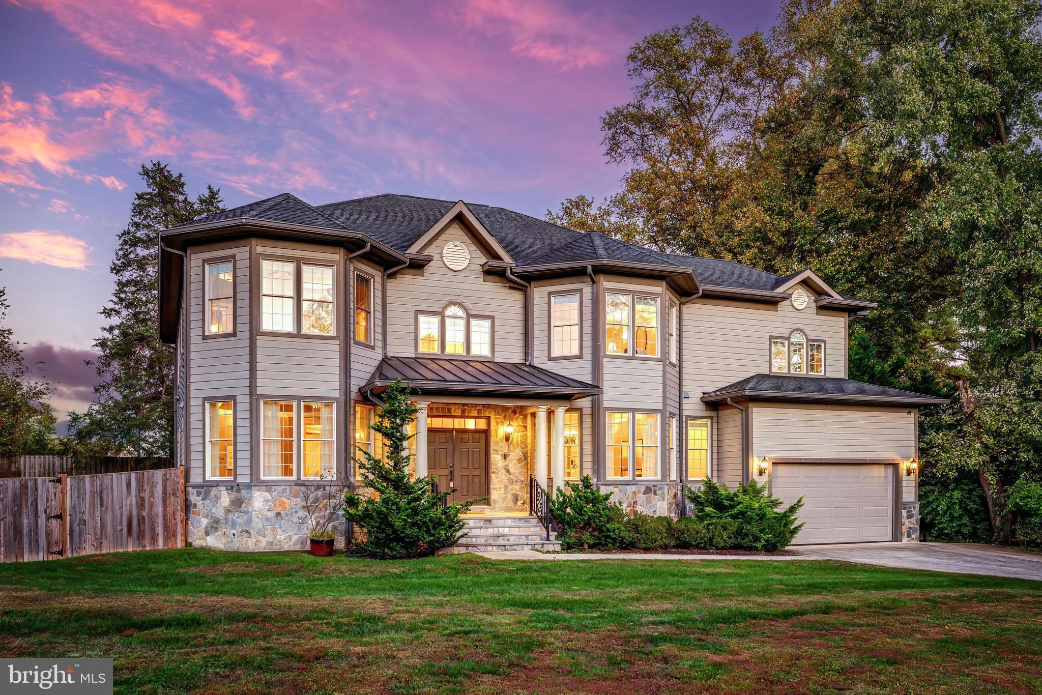 829 GOLDEN ARROW STREET