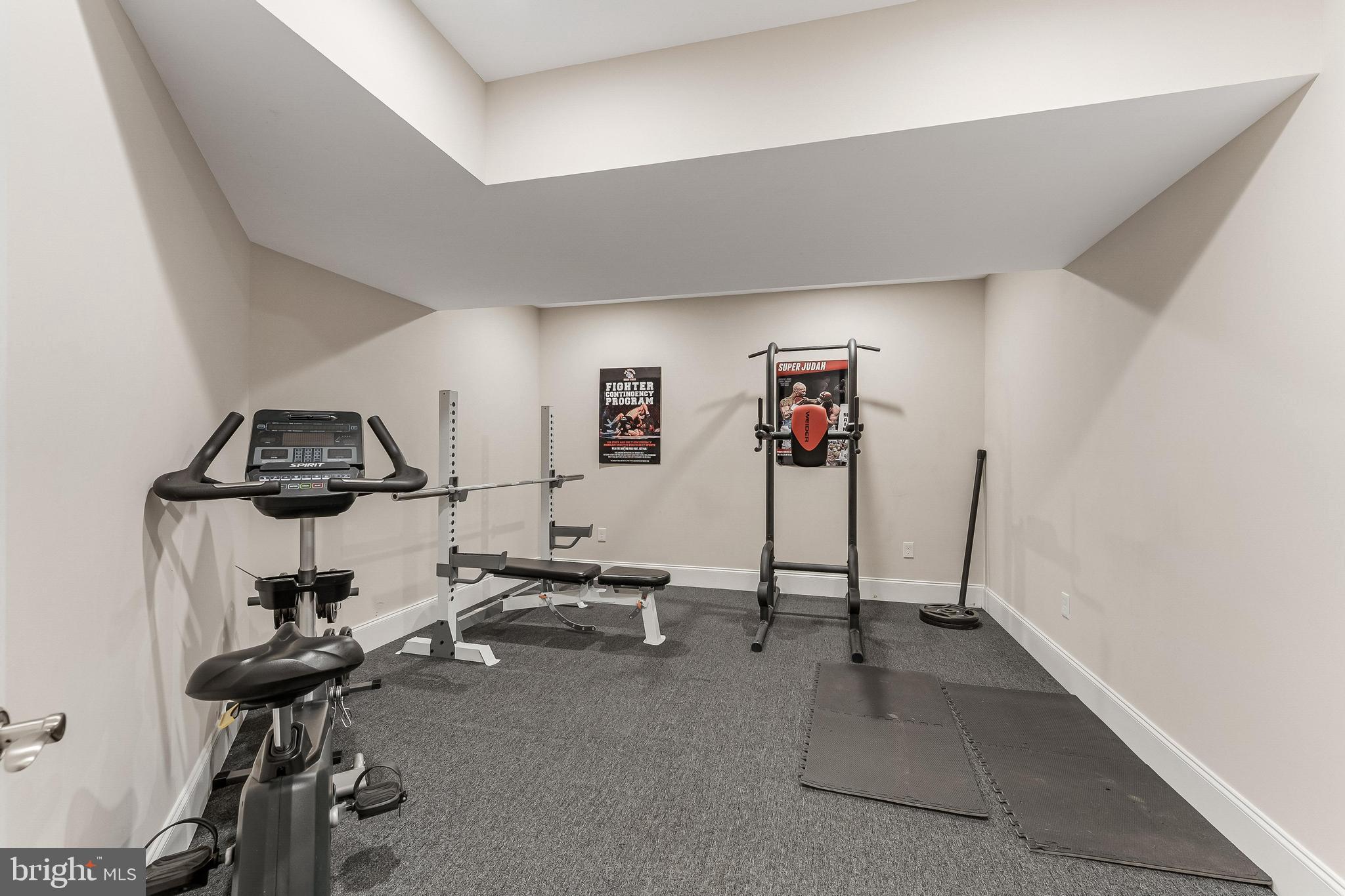 829 GOLDEN ARROW STREET