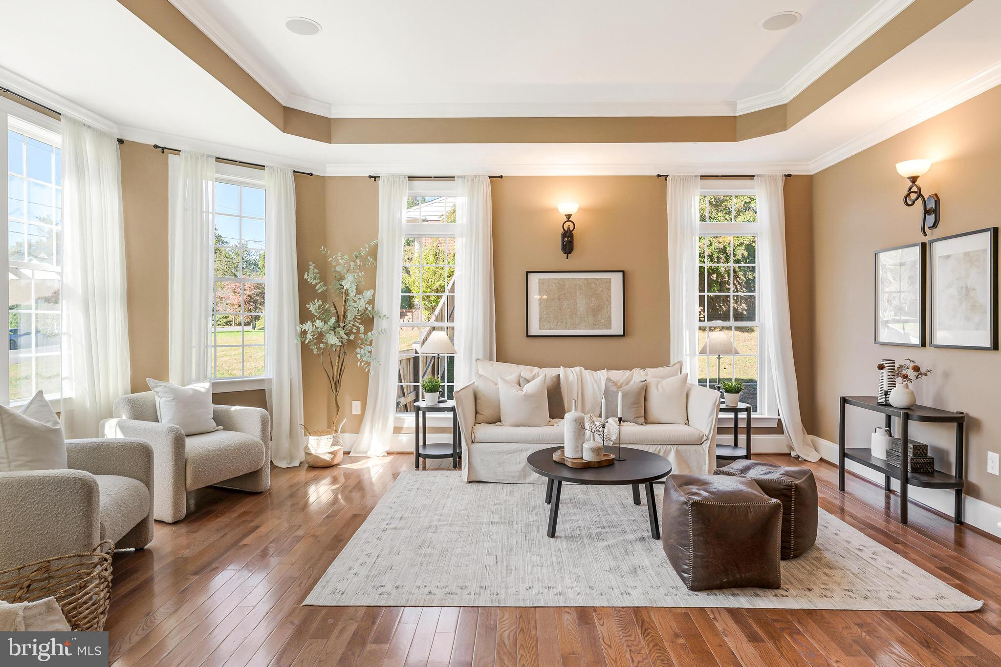 829 GOLDEN ARROW STREET