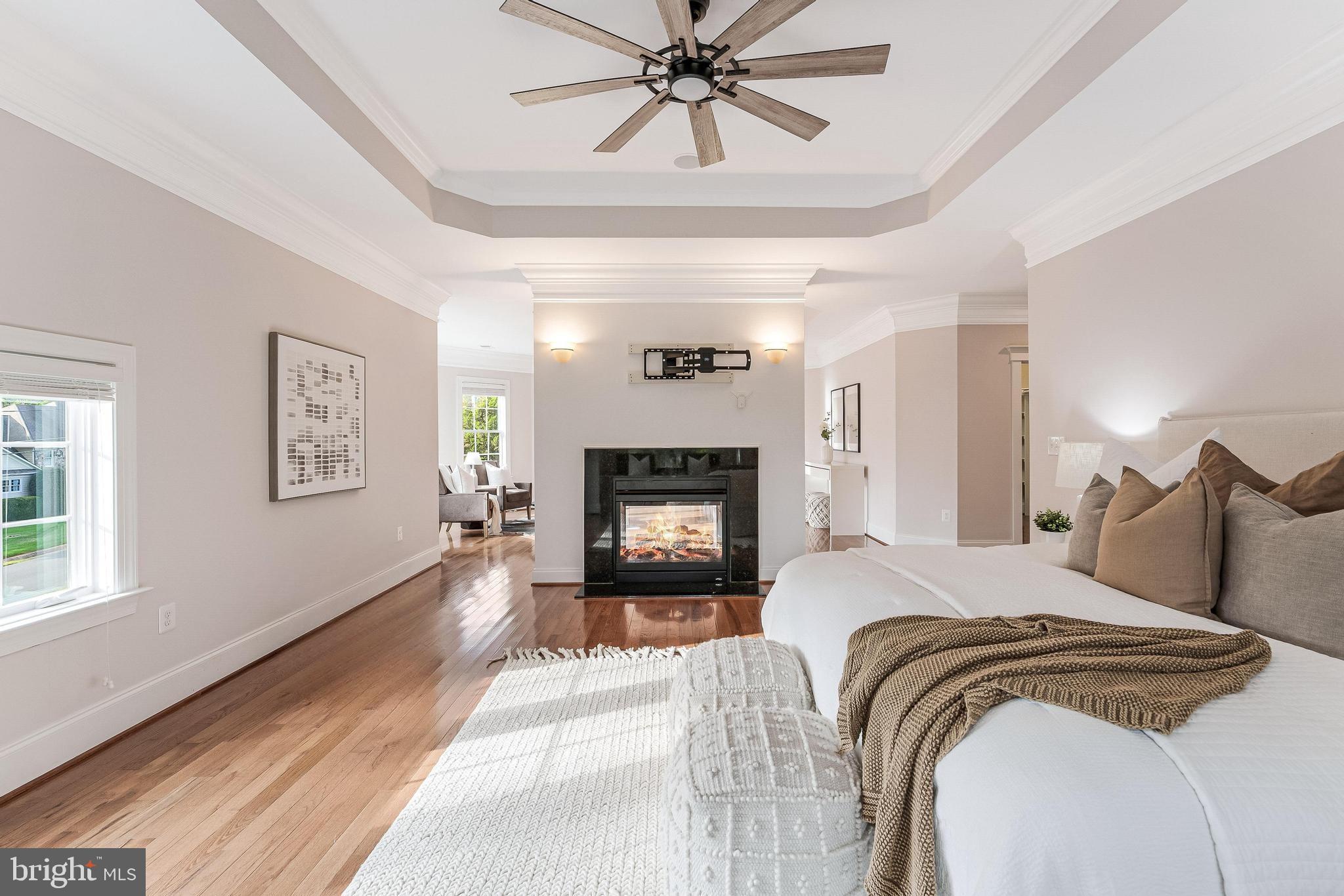 829 GOLDEN ARROW STREET