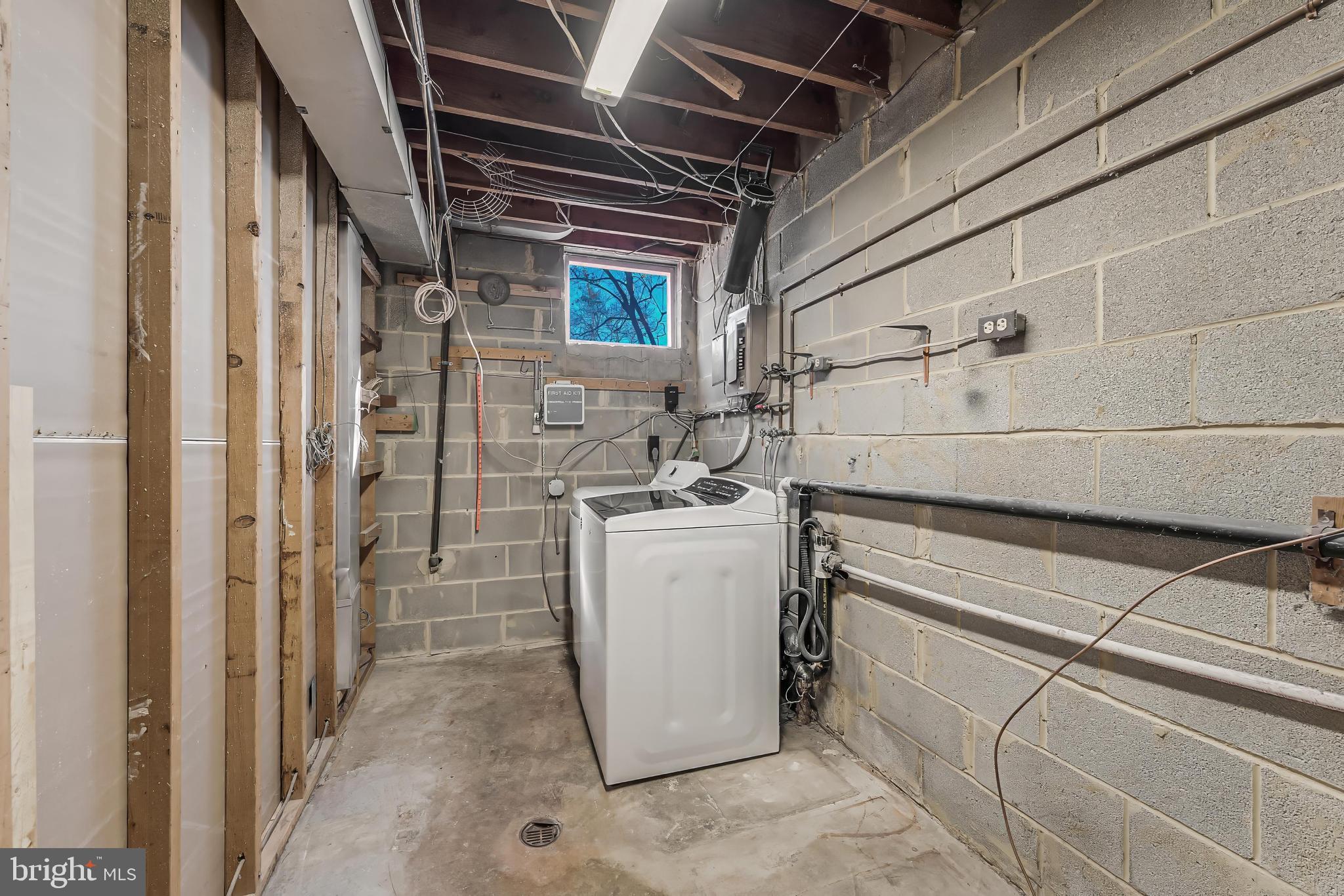 14811 PALMERSTON SQUARE