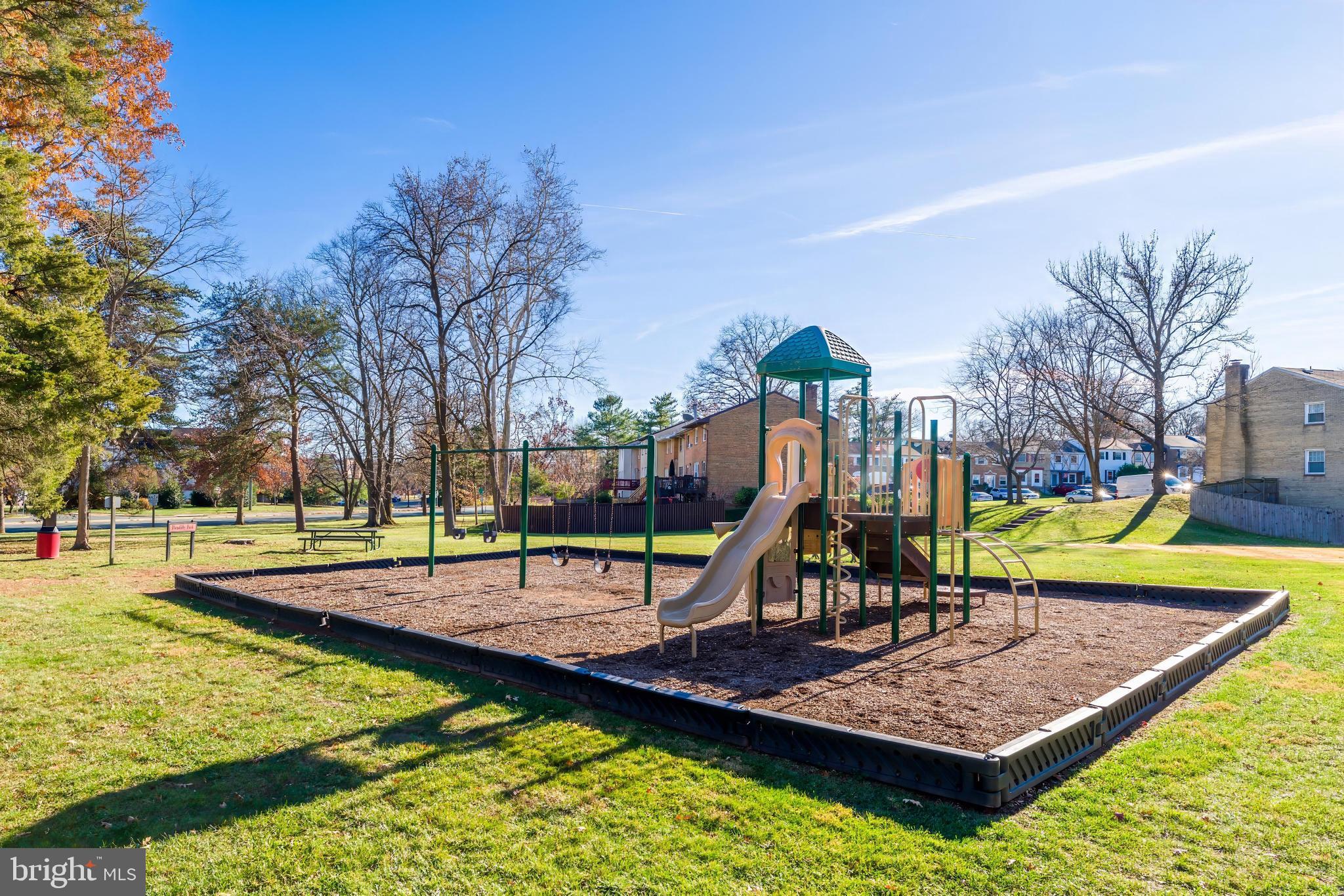 14811 PALMERSTON SQUARE