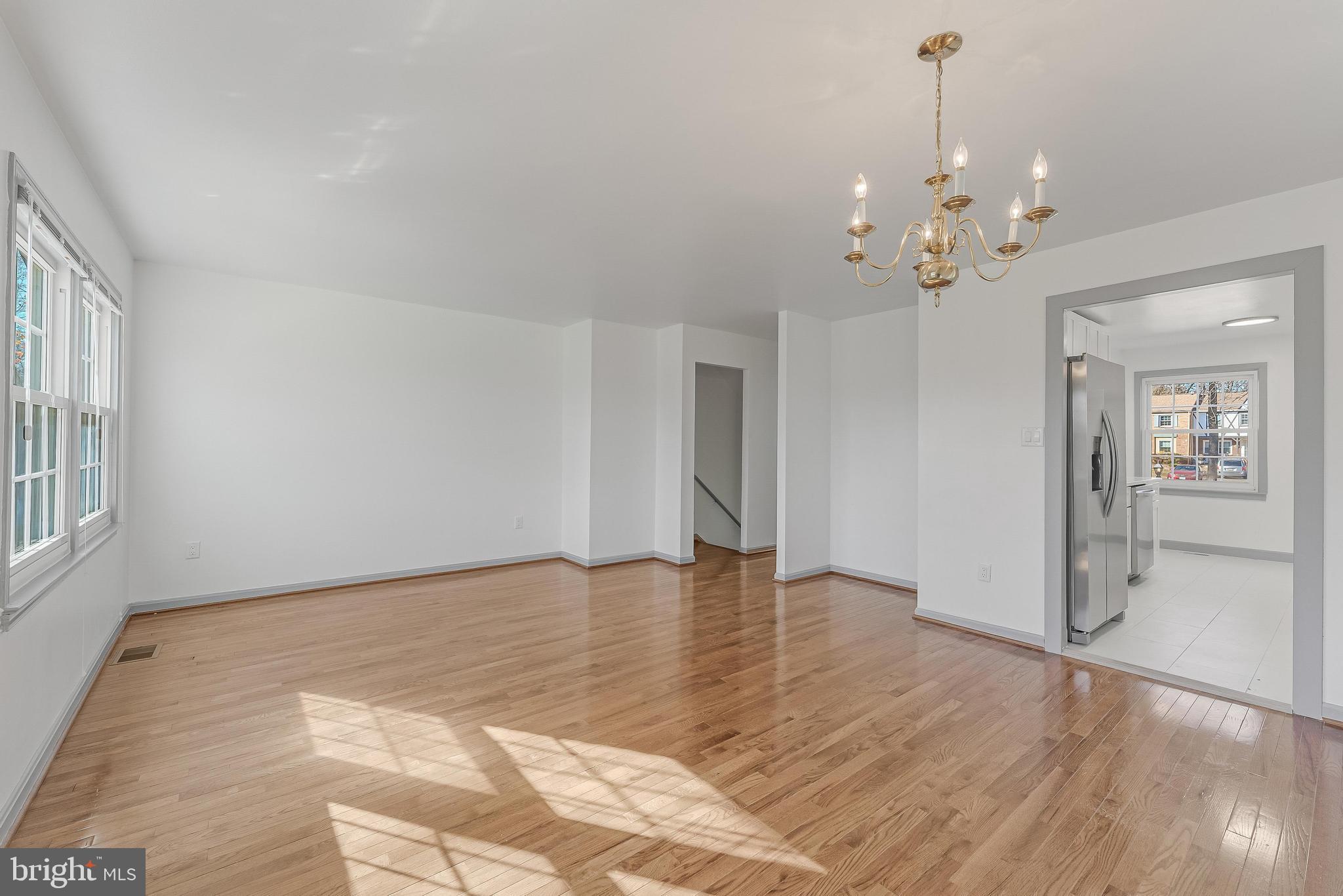 14811 PALMERSTON SQUARE