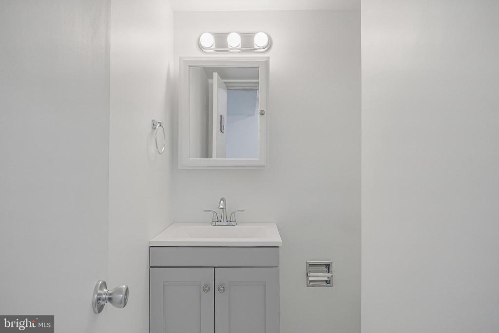 14811 PALMERSTON SQUARE