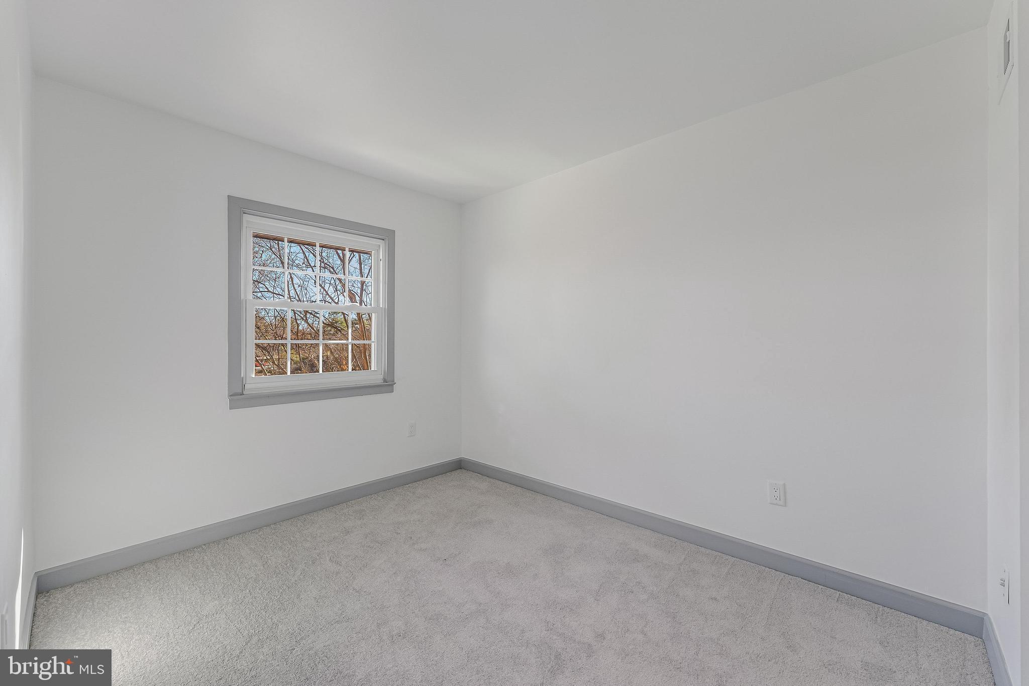 14811 PALMERSTON SQUARE