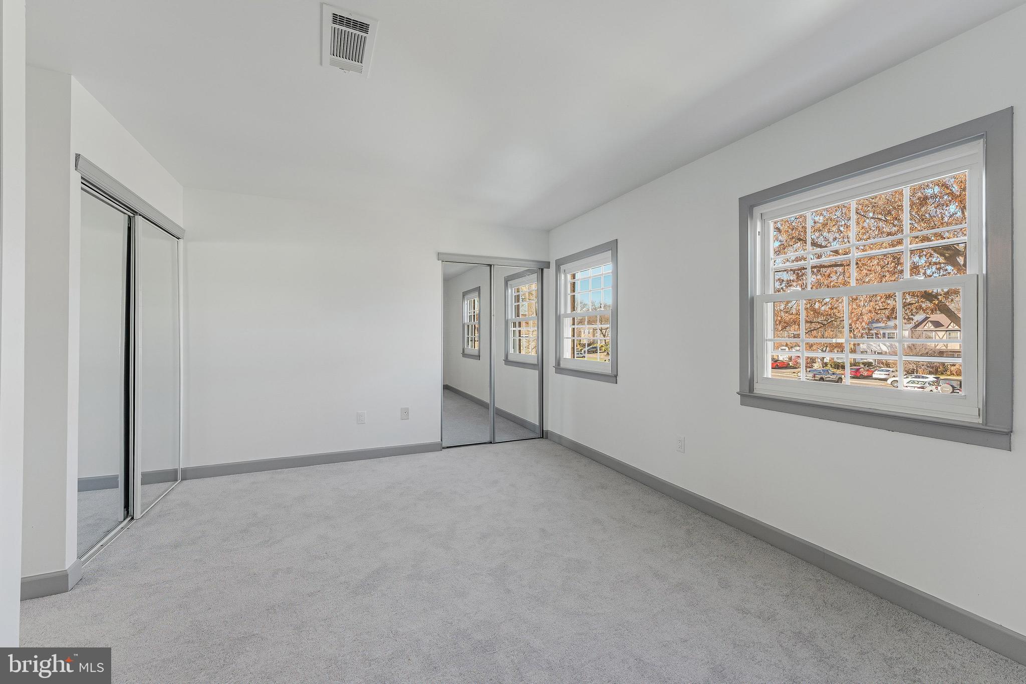 14811 PALMERSTON SQUARE