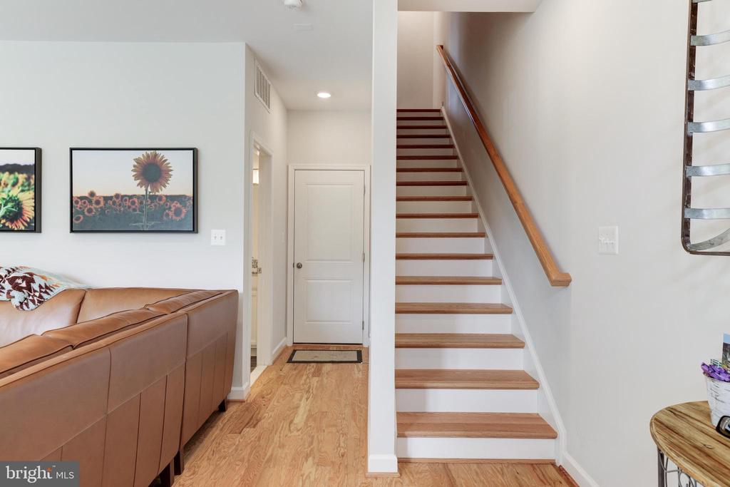4418 FAIR LAKES COURT