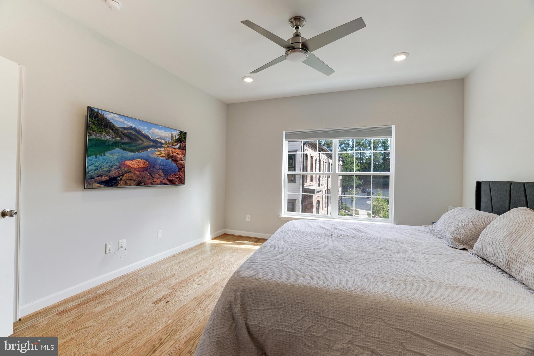 4418 FAIR LAKES COURT