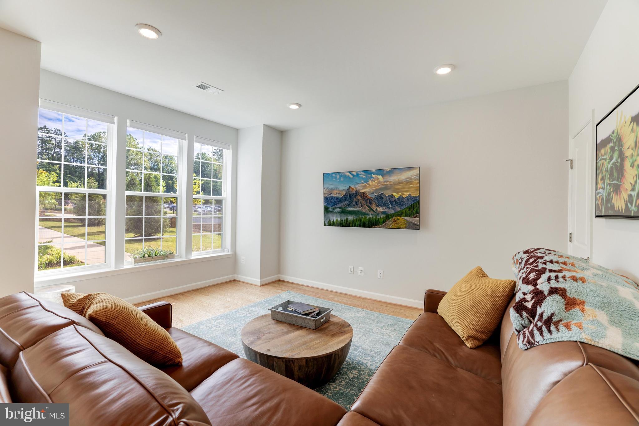 4418 FAIR LAKES COURT