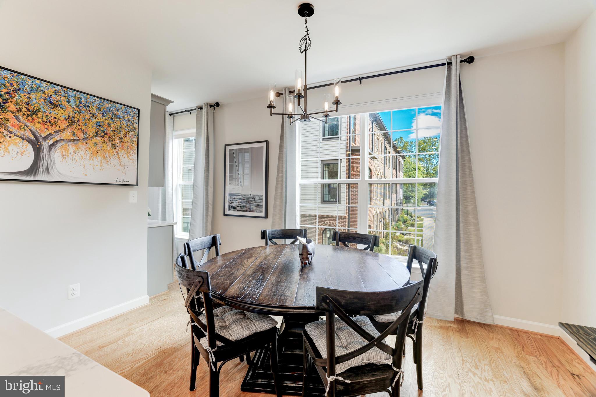 4418 FAIR LAKES COURT