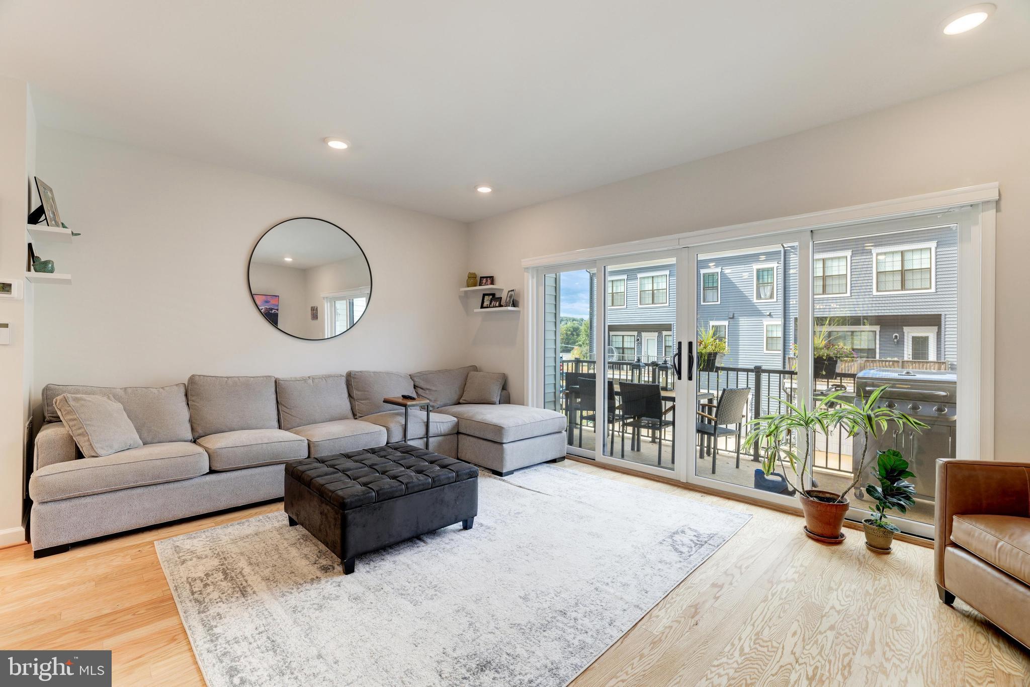 4418 FAIR LAKES COURT