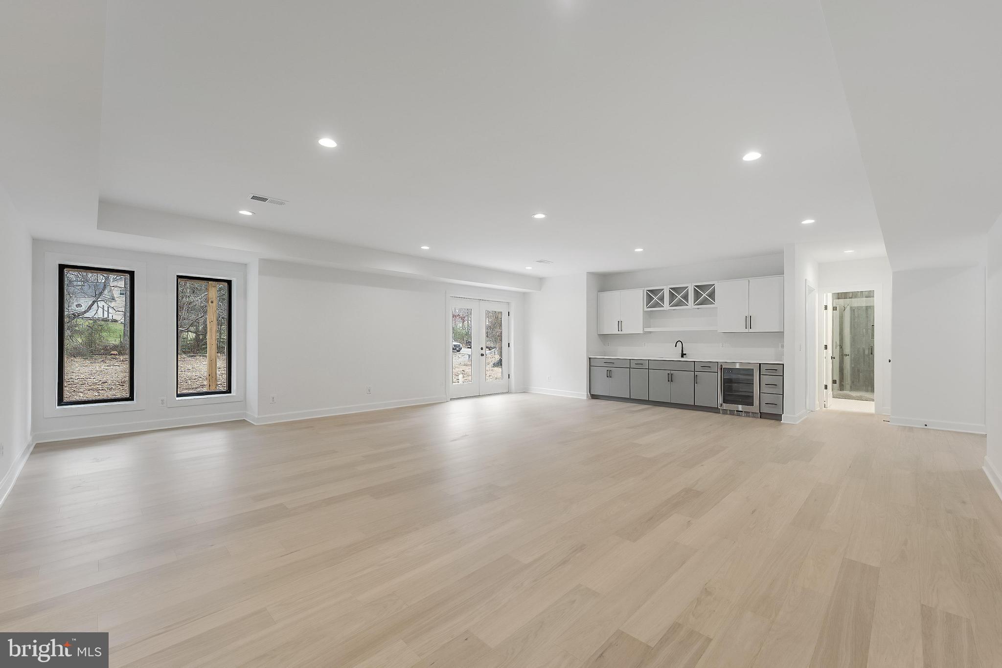 731 ELLSWORTH AVENUE