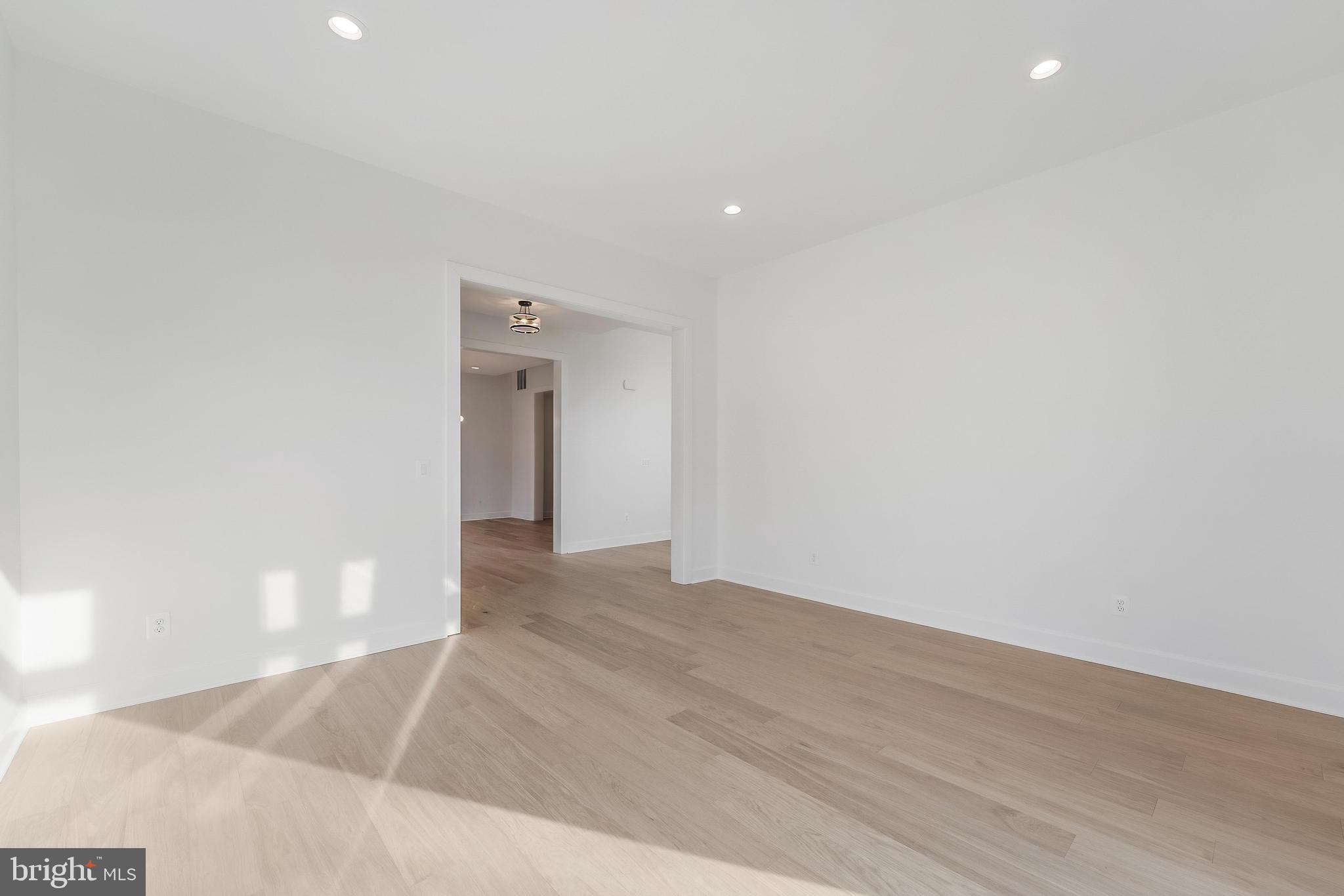 731 ELLSWORTH AVENUE