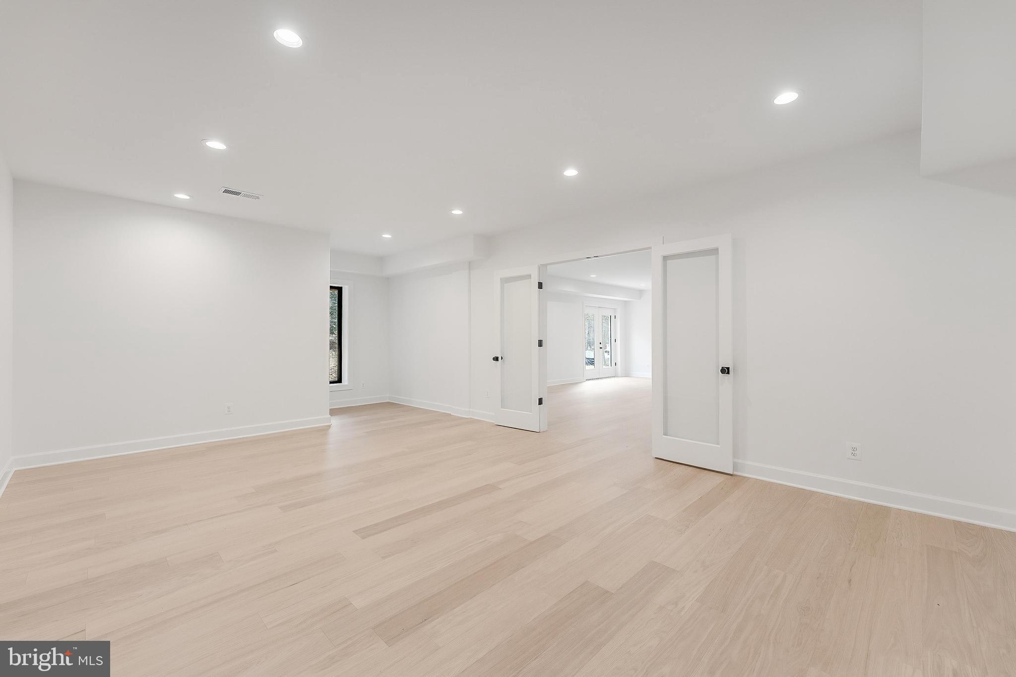 731 ELLSWORTH AVENUE