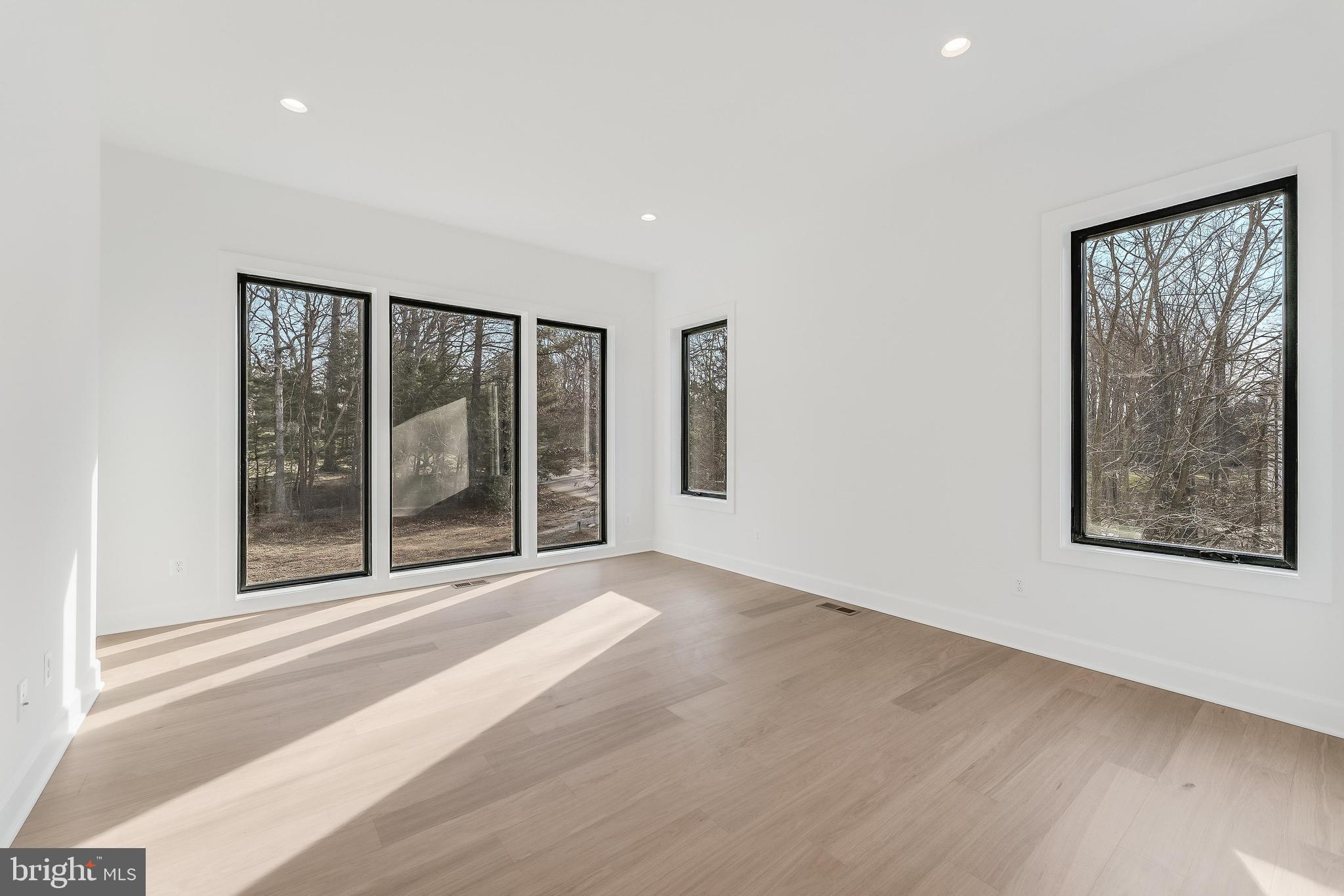 731 ELLSWORTH AVENUE