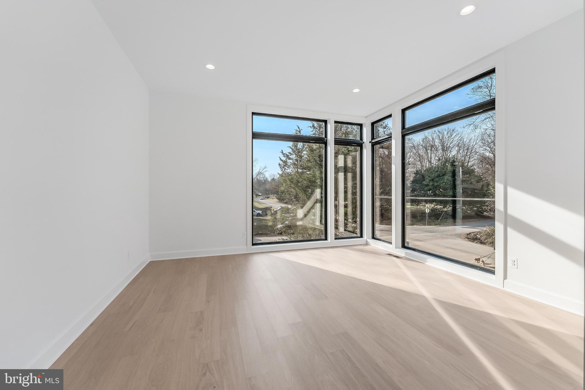 731 ELLSWORTH AVENUE