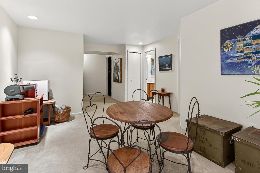 1081 TREVINO LANE