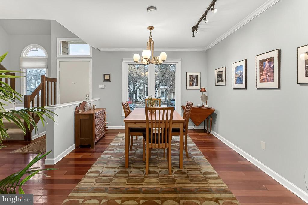 1081 TREVINO LANE