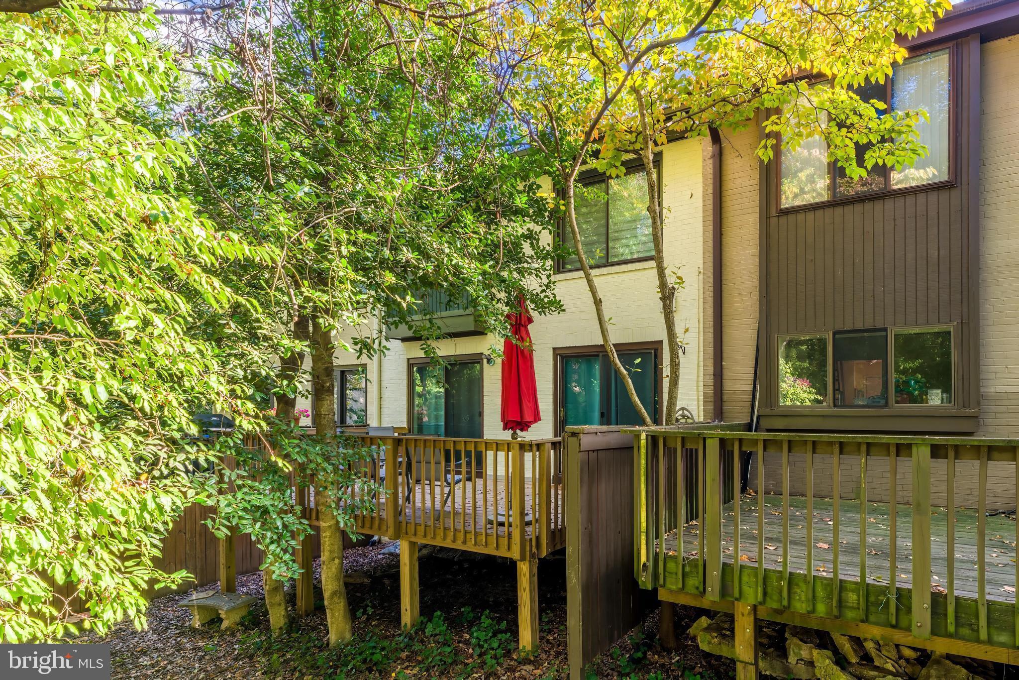 2002 GOLF COURSE DRIVE