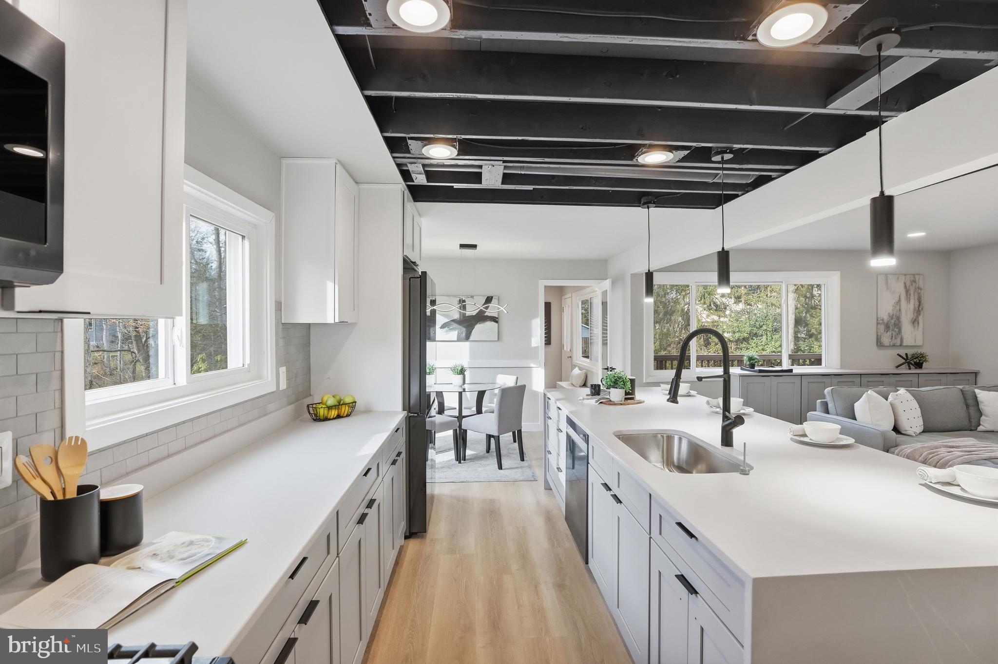 10512 ARROWOOD STREET