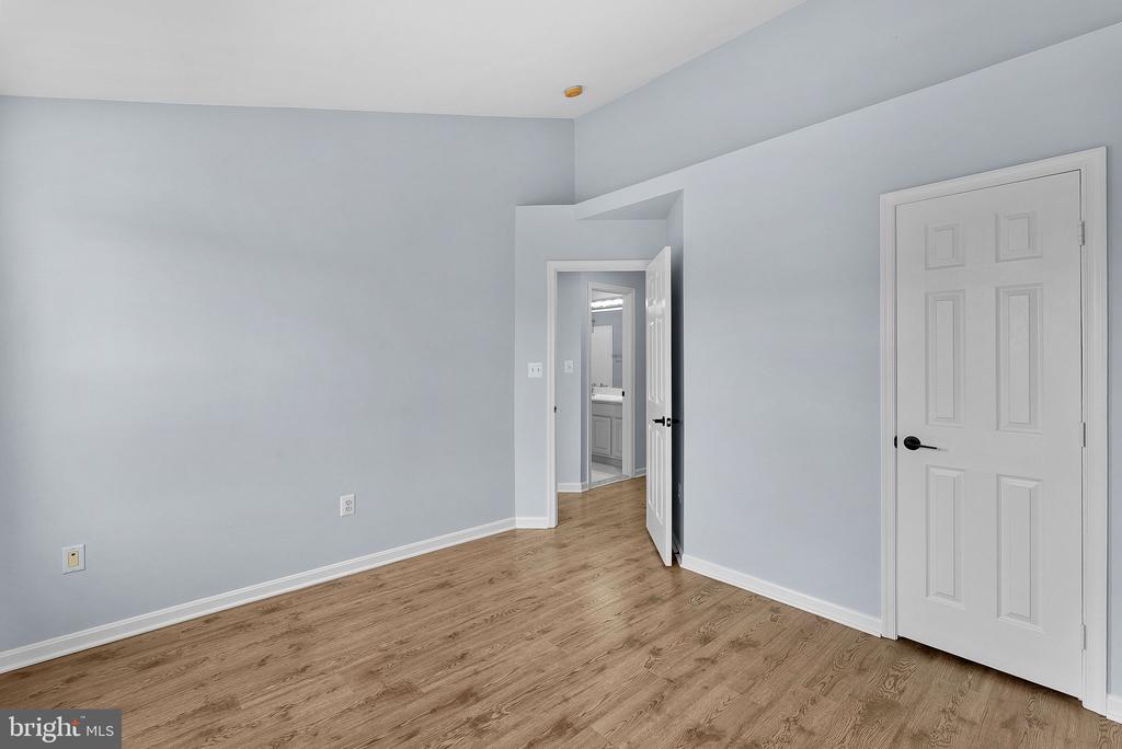 13584 CEDAR RUN LANE