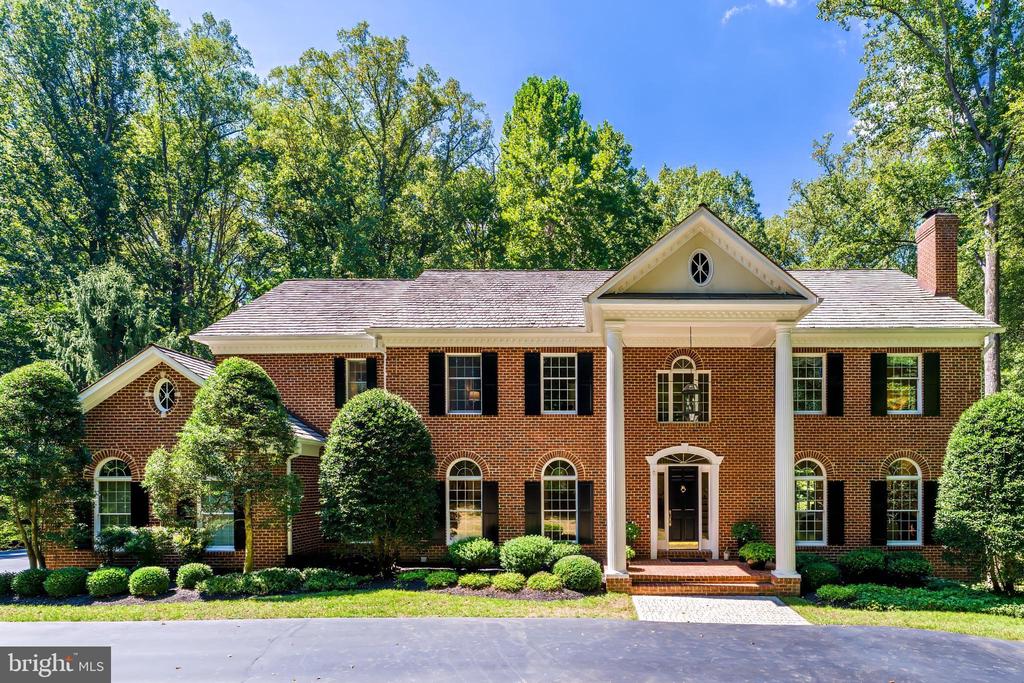 10109 HIGH HILL COURT
