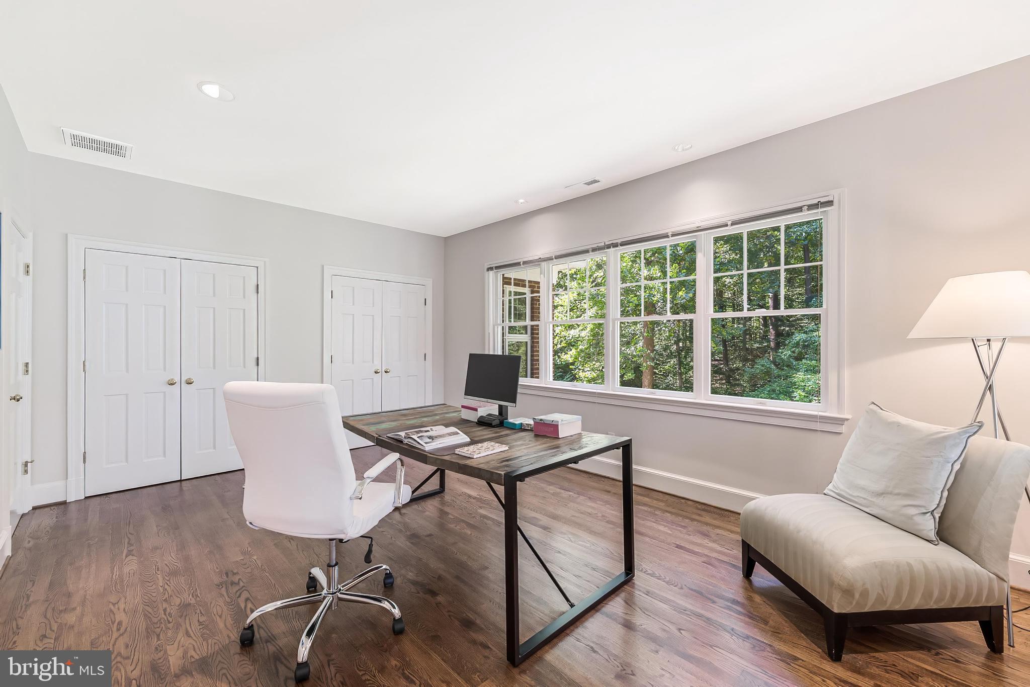 10109 HIGH HILL COURT