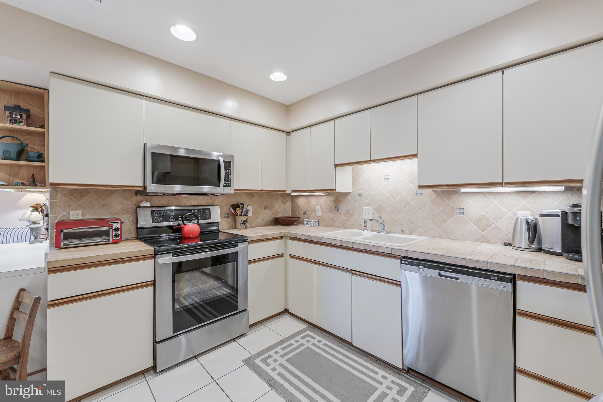 11500 FAIRWAY DRIVE 507