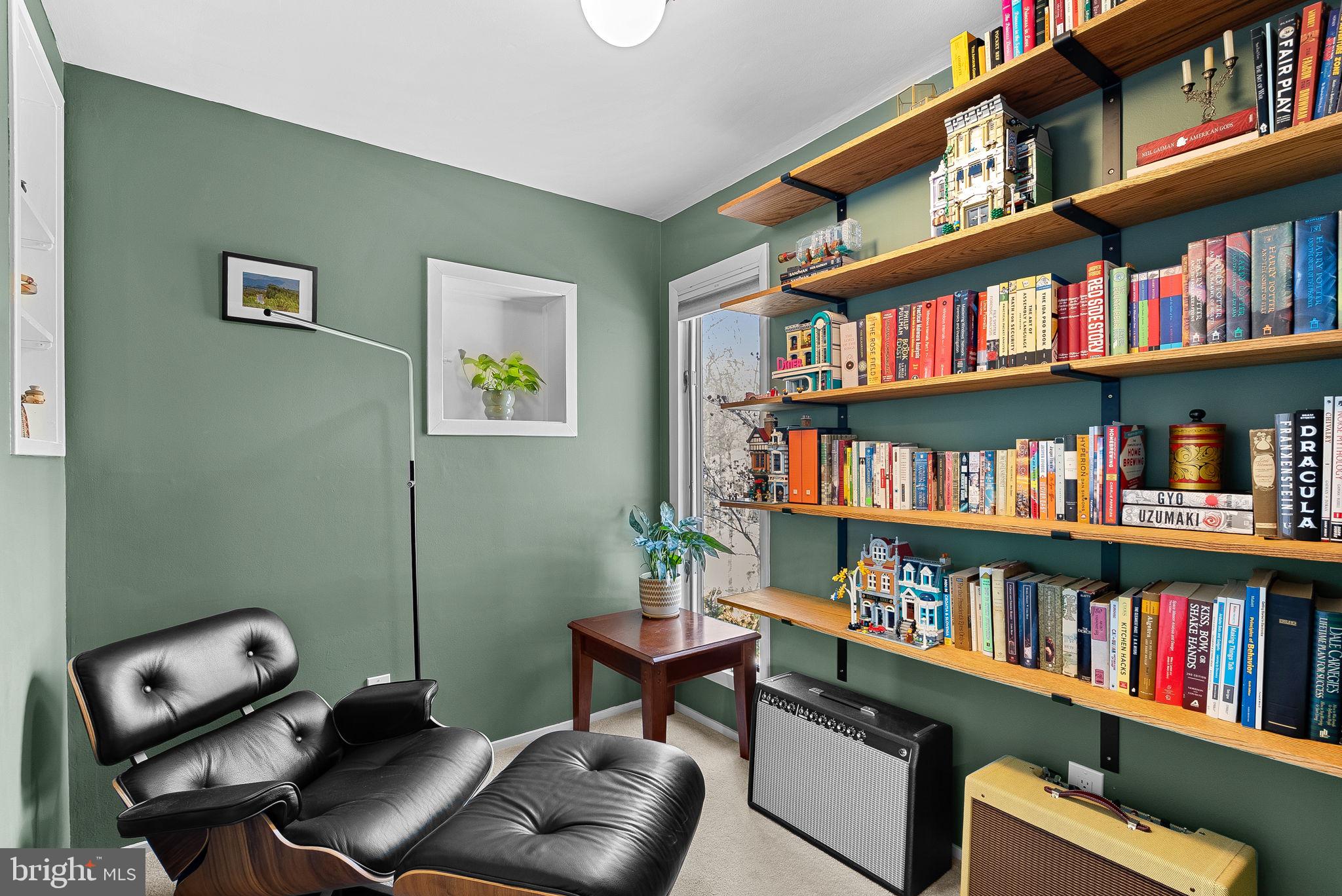 1628 GREENBRIAR COURT