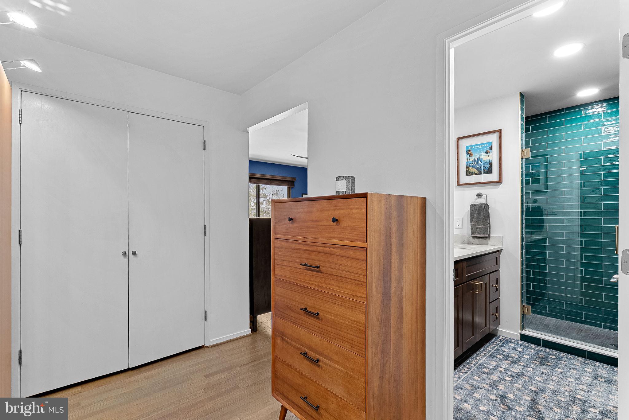 1628 GREENBRIAR COURT