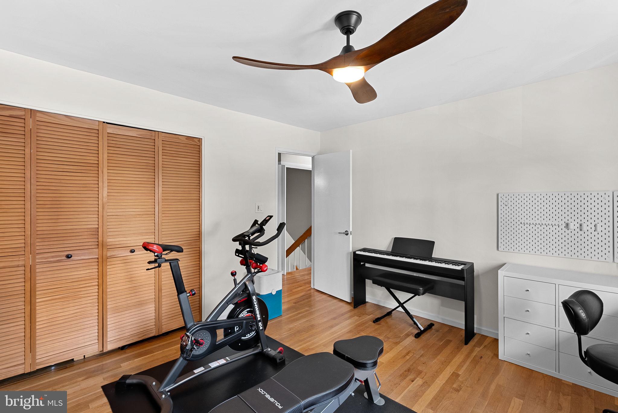 1628 GREENBRIAR COURT