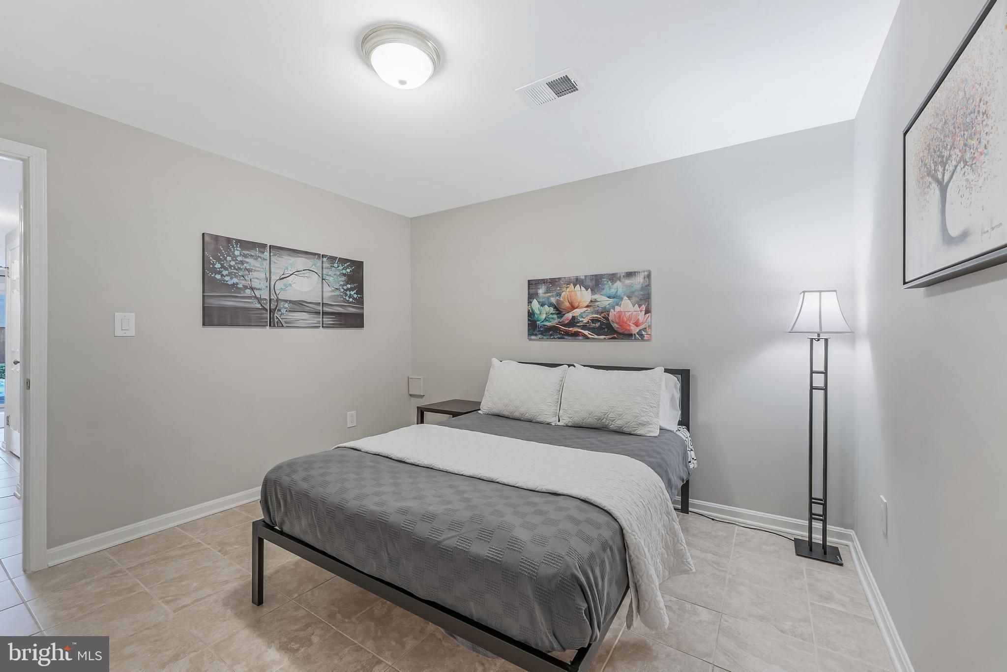 6050 HEATHERWOOD DRIVE