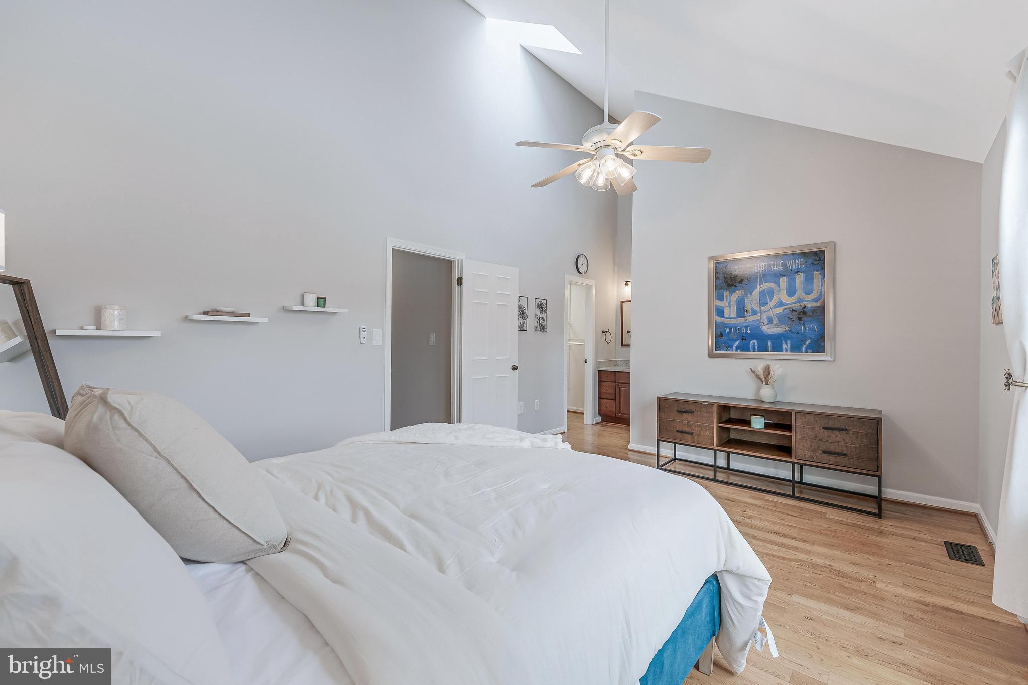 6050 HEATHERWOOD DRIVE