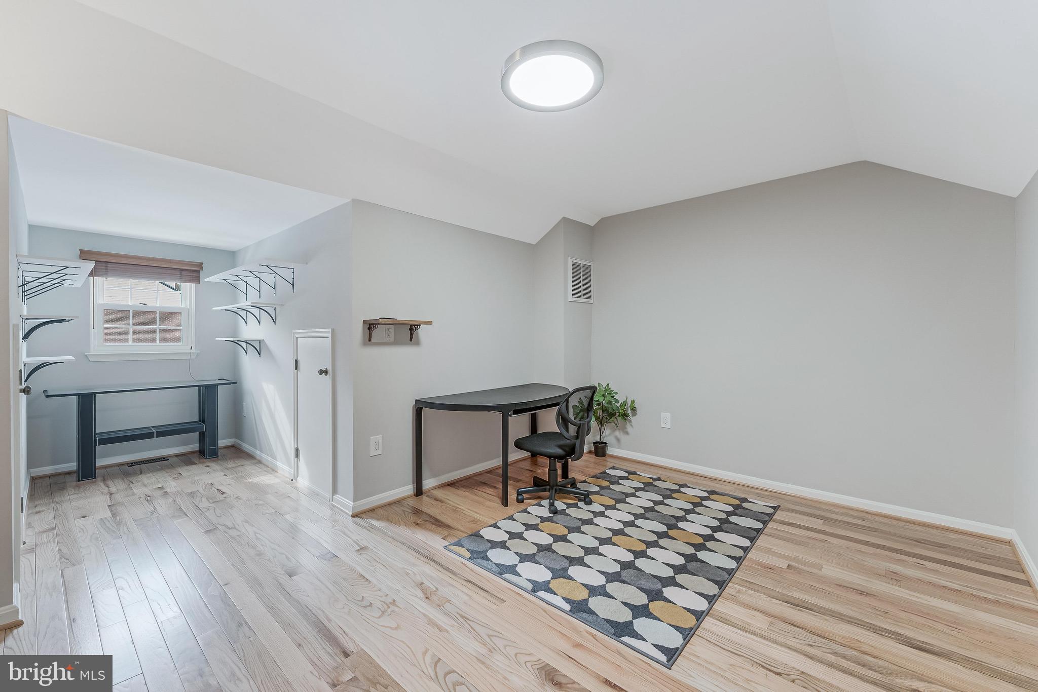 6050 HEATHERWOOD DRIVE